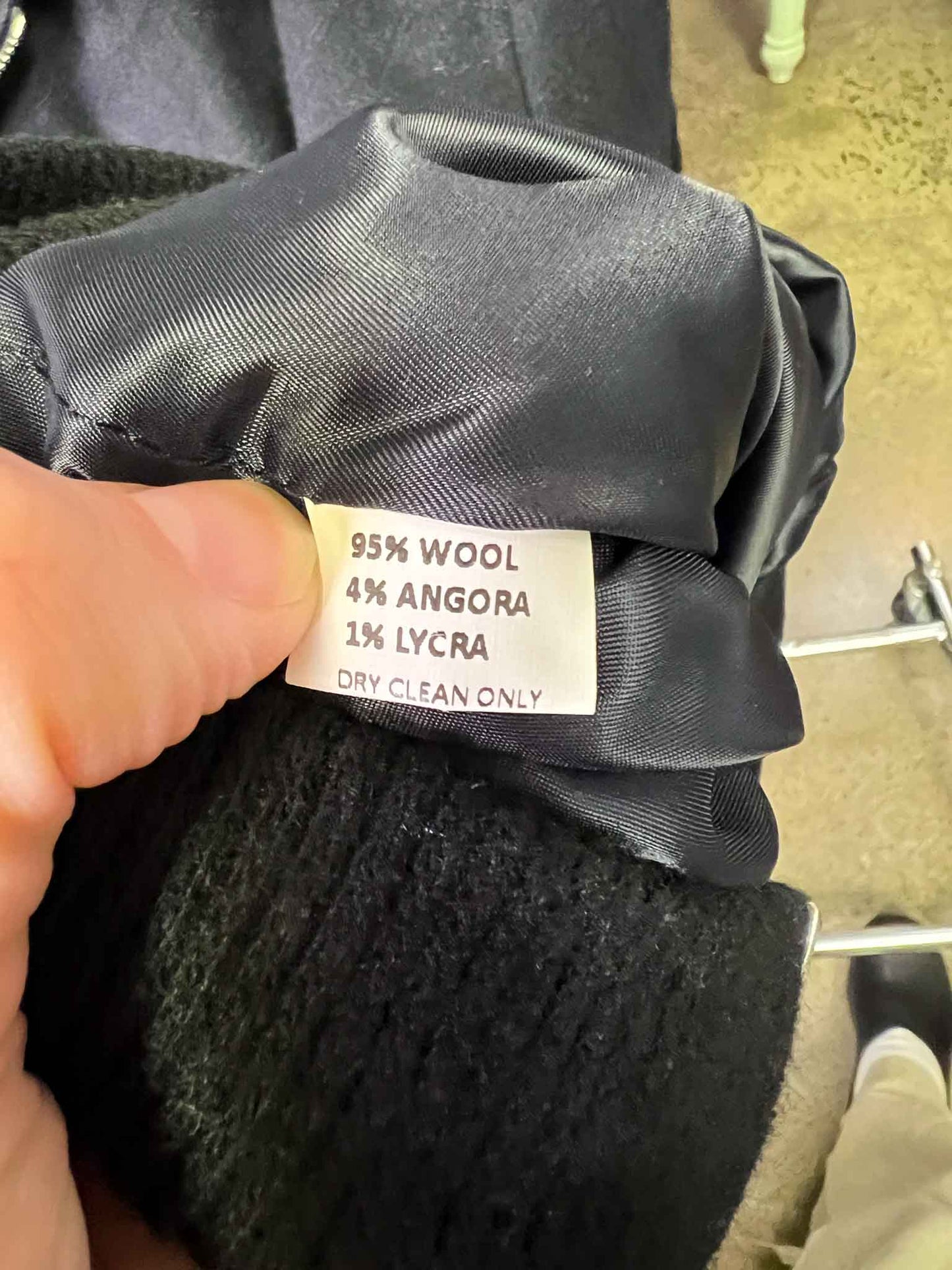 Size M | Gubb & Mackie Wool Zip-up Jacket