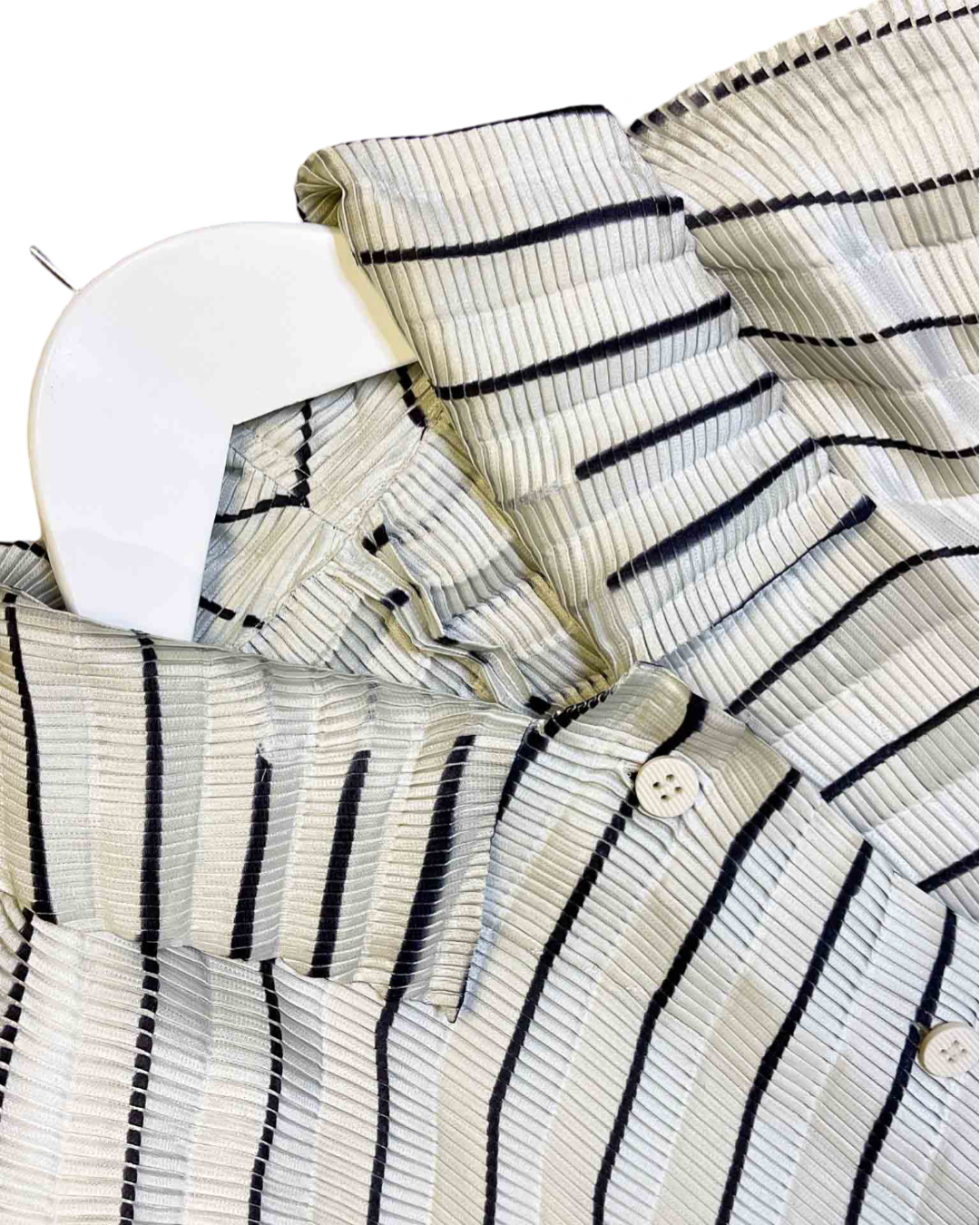 Size M/L | Issey Miyake Accordian Pleat Button Up Top
