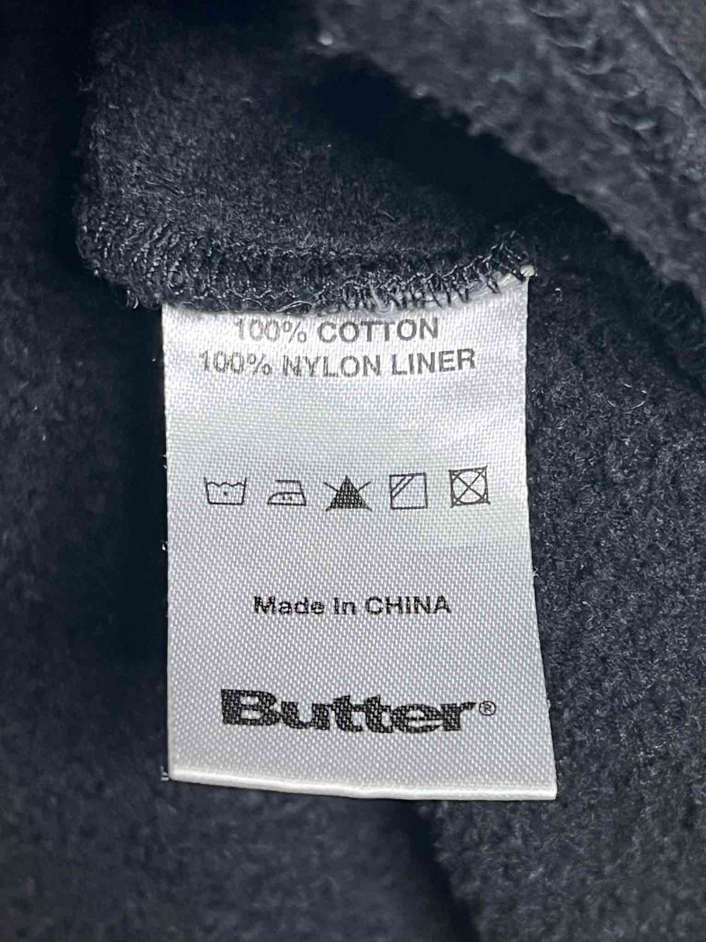 Size M | Butter 1/4 Zip Jumper