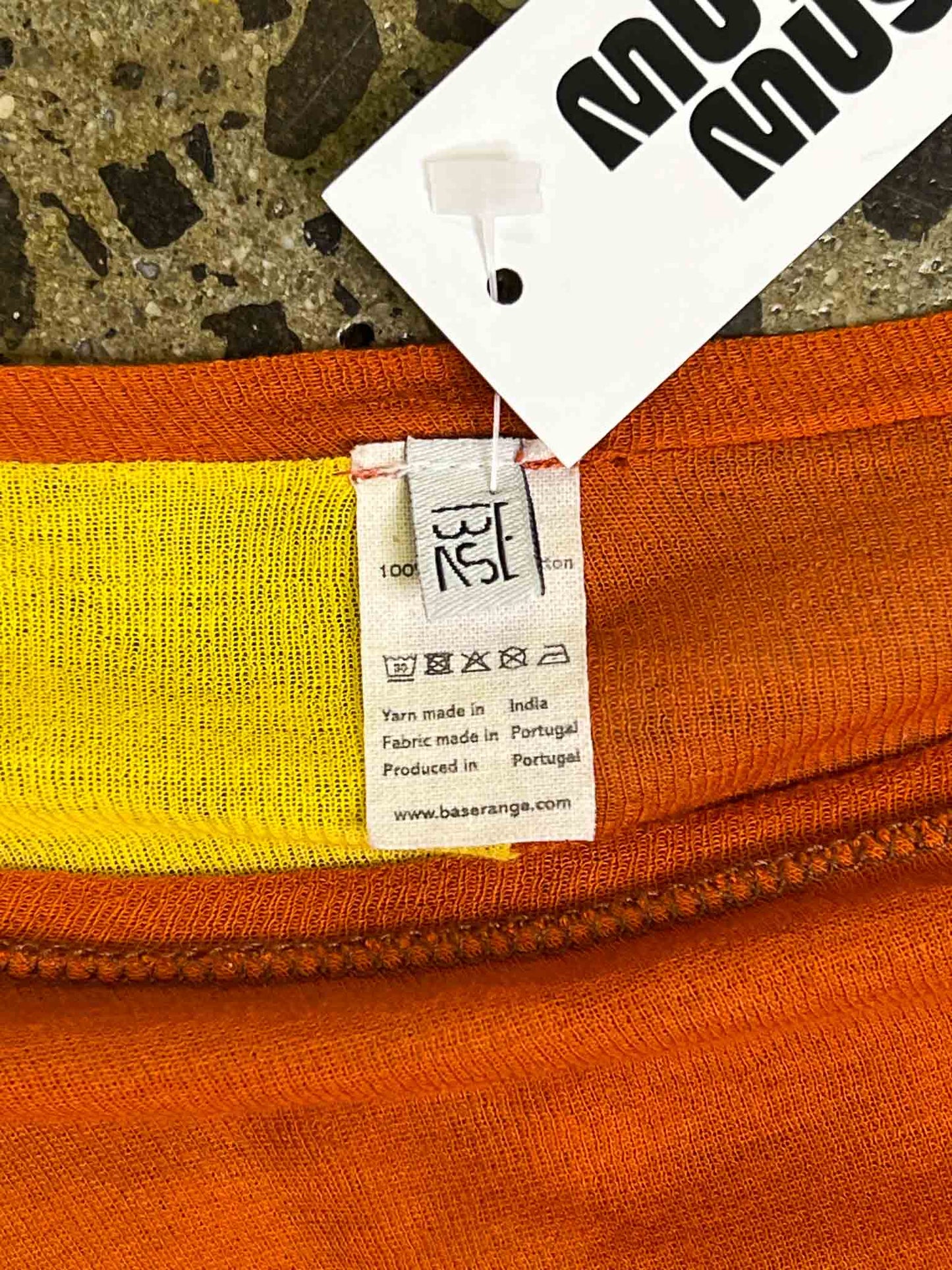 Size M | Baserange Two Toned Exposed Stitching Top