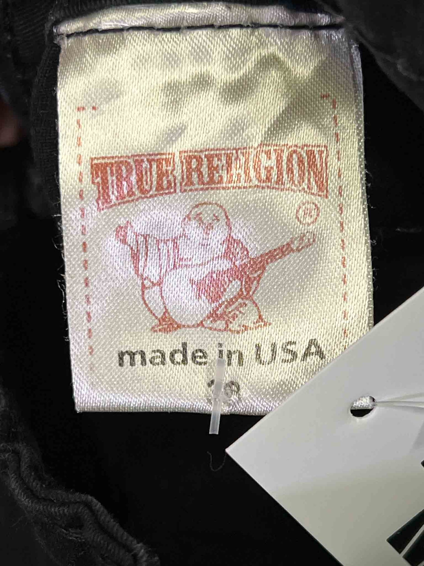 Size 38 | True Religion Cargo Shorts