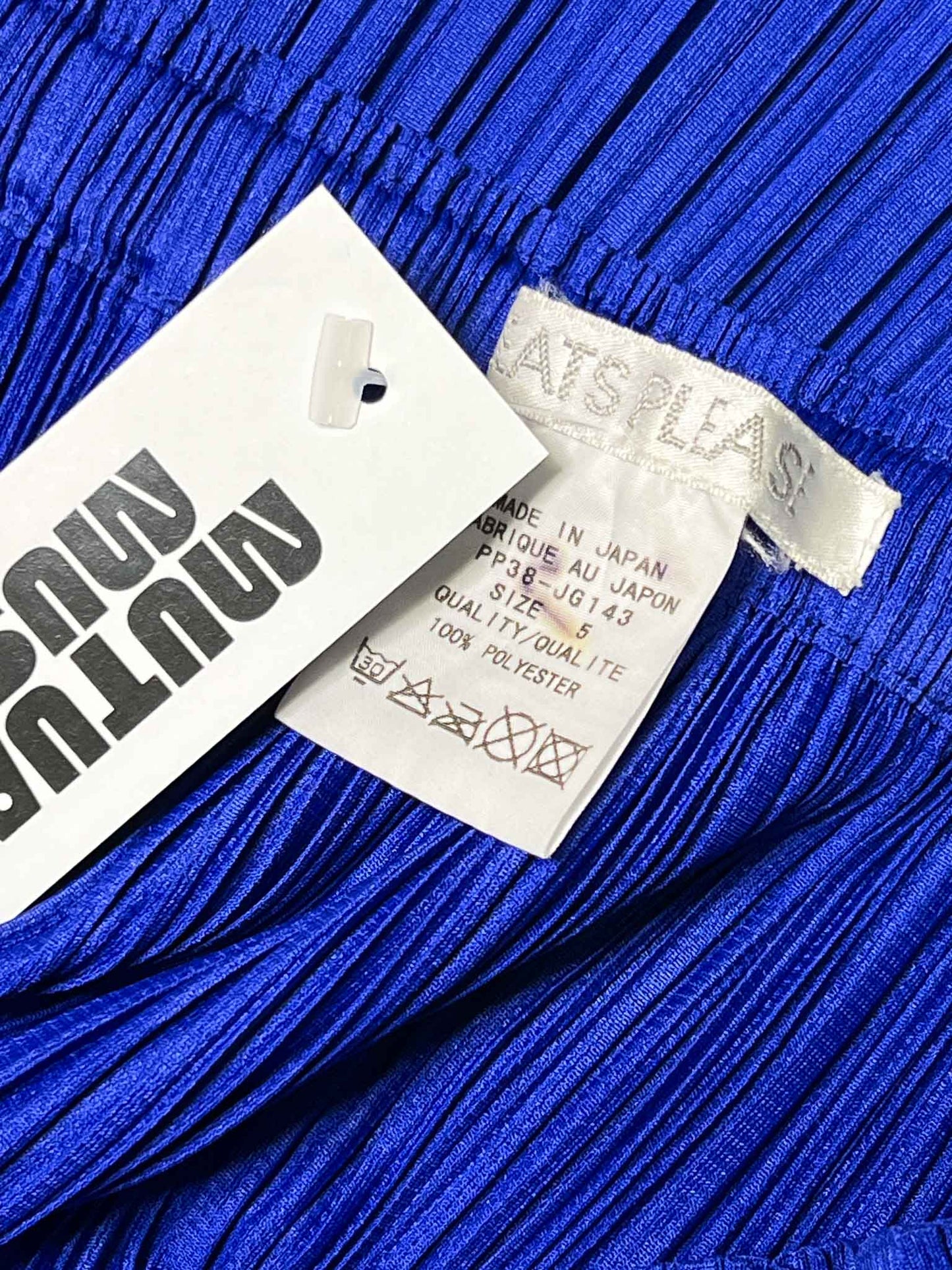 Size 5 (6) | Pleats Please Issey Miyake Cobalt Mini Skirt