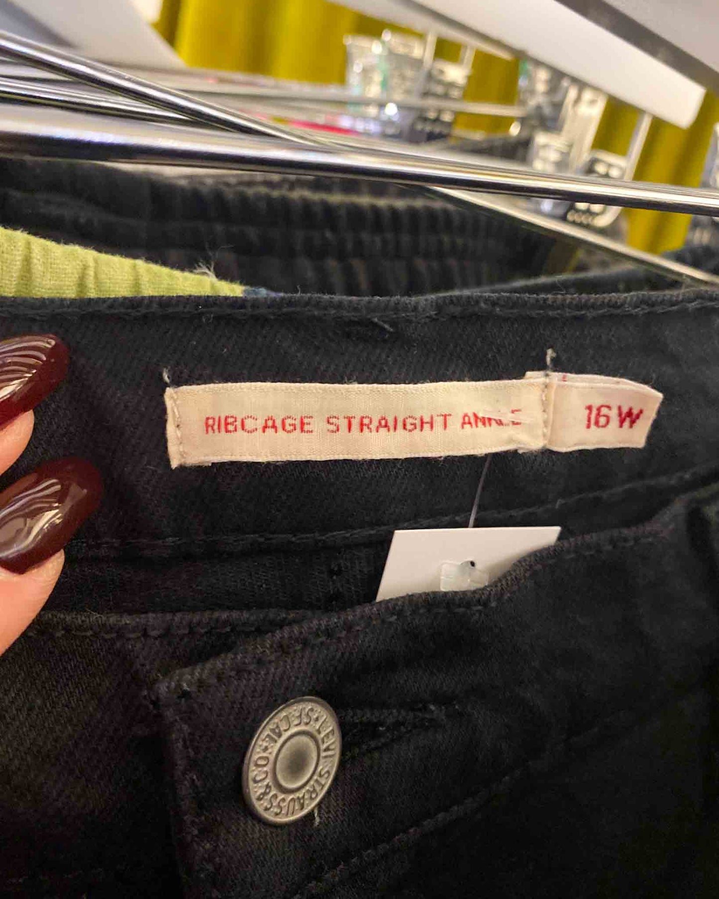 Size 16W | Levi's Ribcage Straight Jeans