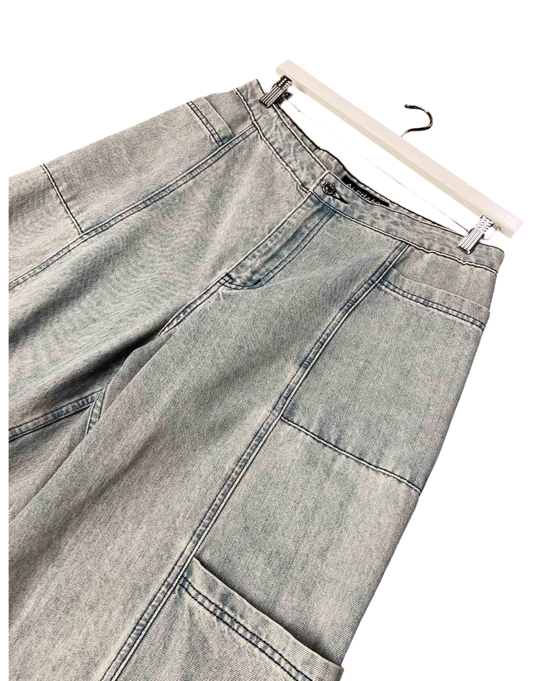 Size M (28) | Alpha60 Lightwash Cargo Jeans