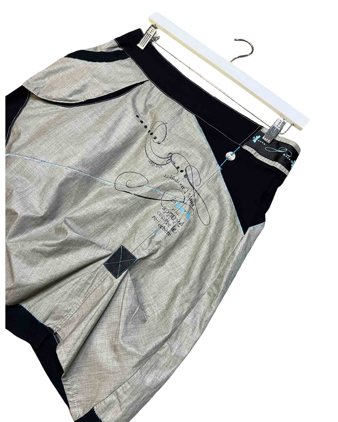 Size 42 (S) | La Mode Est A Vous Asymmetric Y2K Midi Skirt