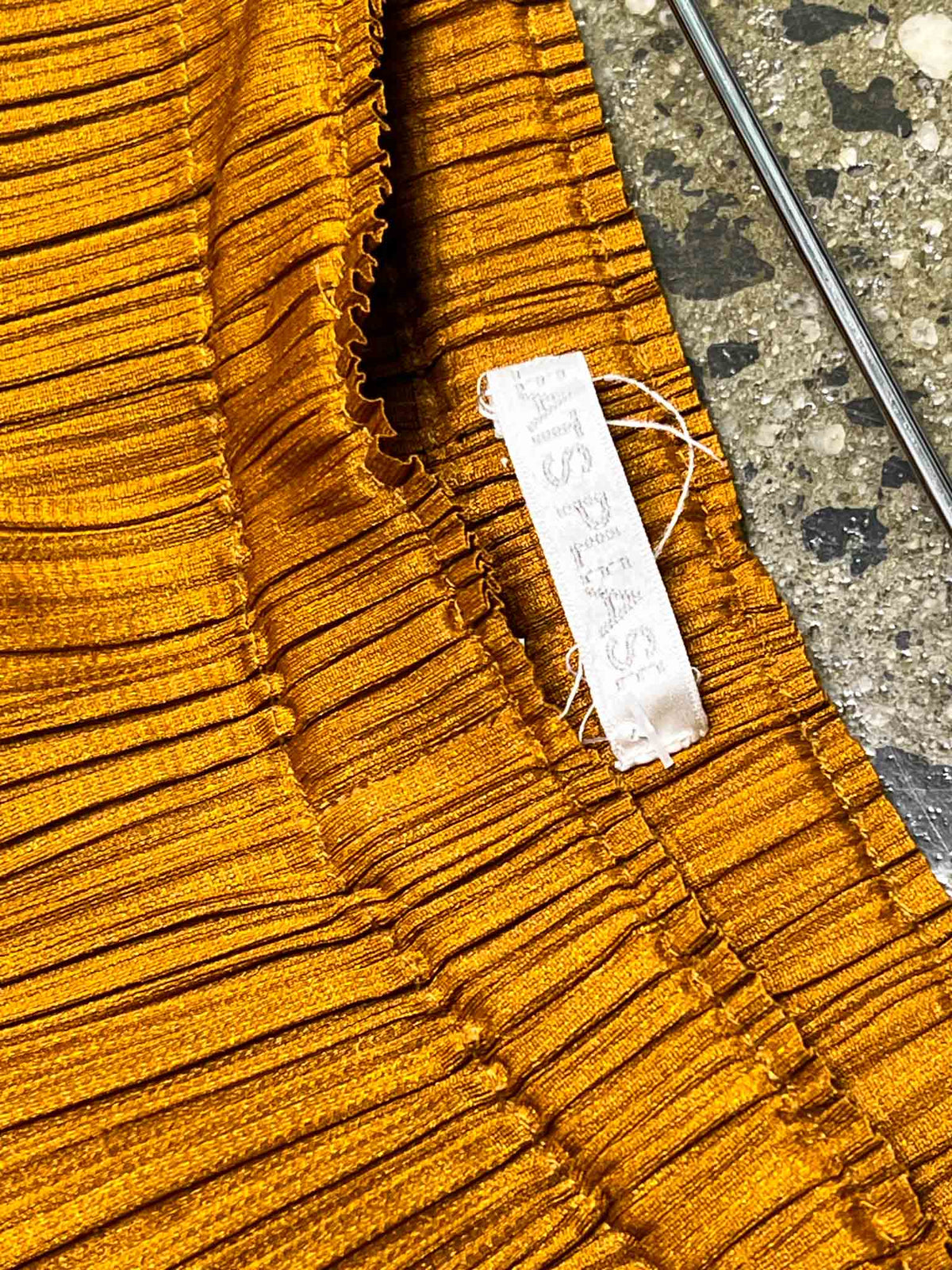 Size M/L | Issey Miyake Pleats Please Orange Pants