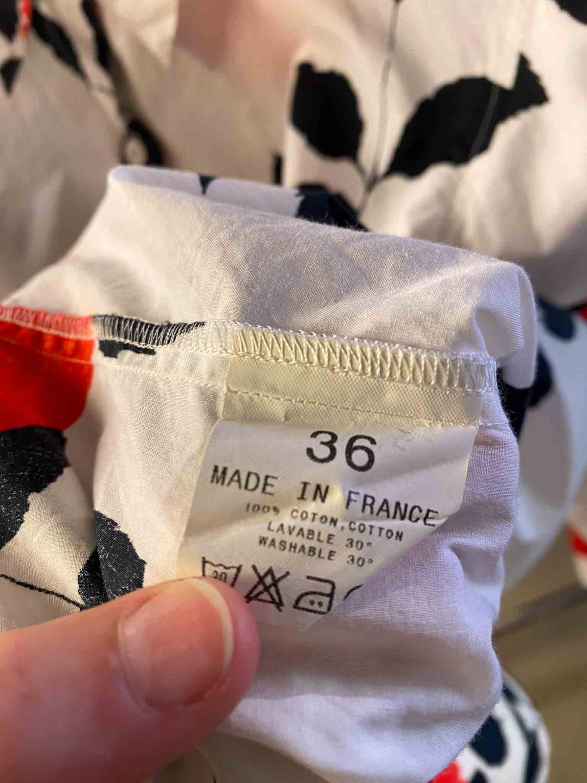Size 36 (S) | Agnes B White Rose Print Shirt