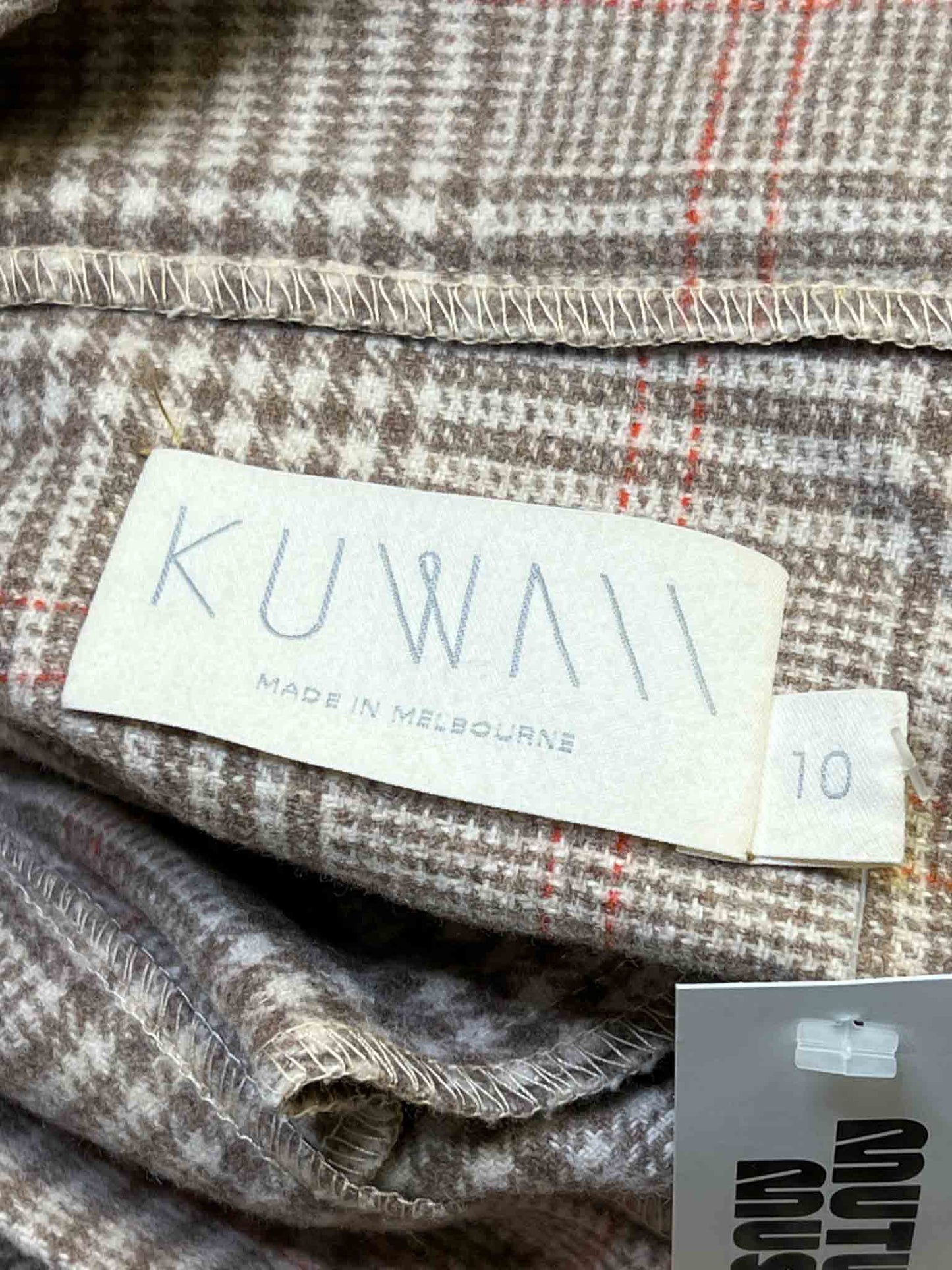Size 10 (M) | Kuwaii Beige Houndstooth Pants