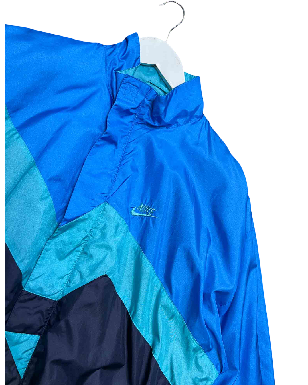 Size L | Nike Vintage Chevron Shell Jacket