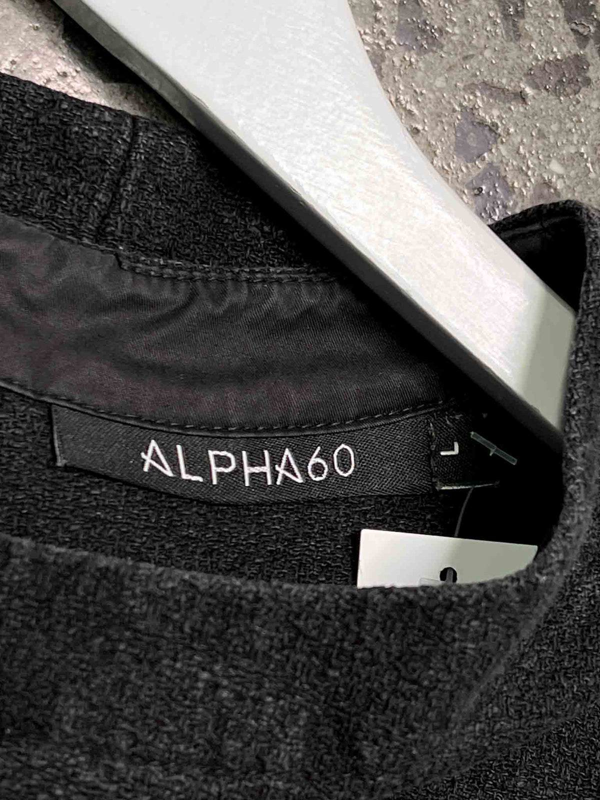 Size M | Alpha60 Black Cotton Textured Top