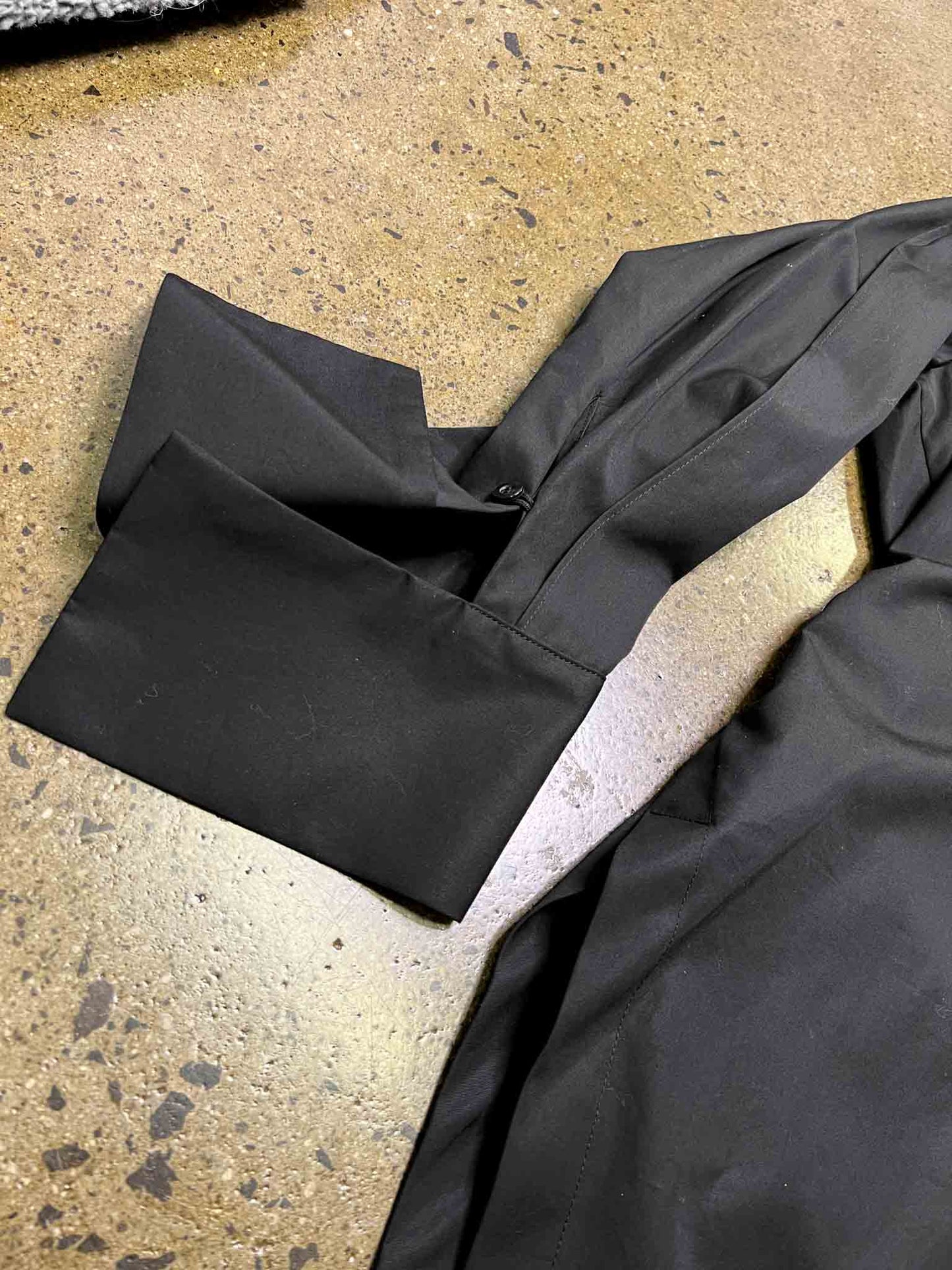Size 2 (S) | Ujoh Lokitho Black Cotton Lace Collar Shirt