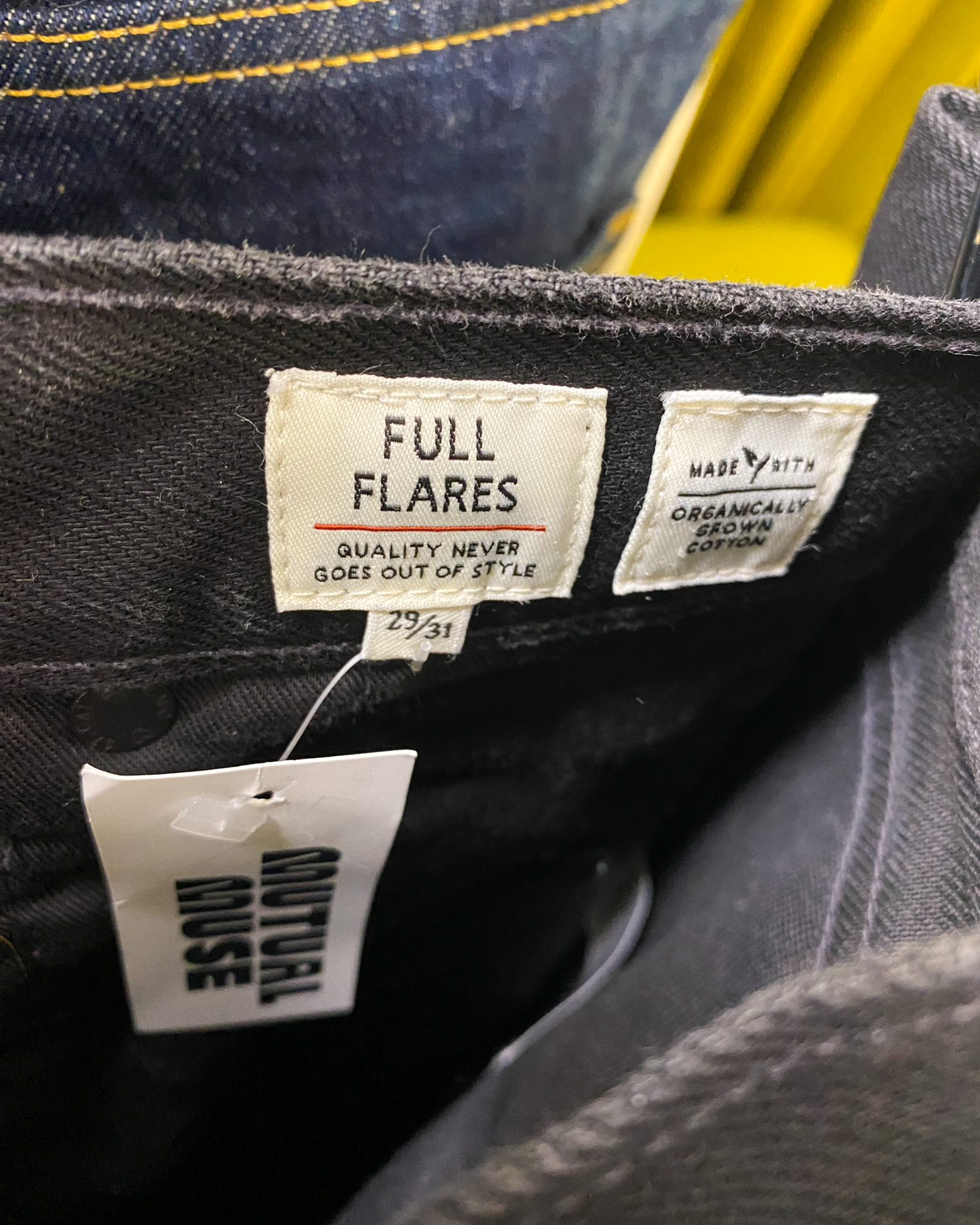 Size 29" | Levi's Full Flare Jeans