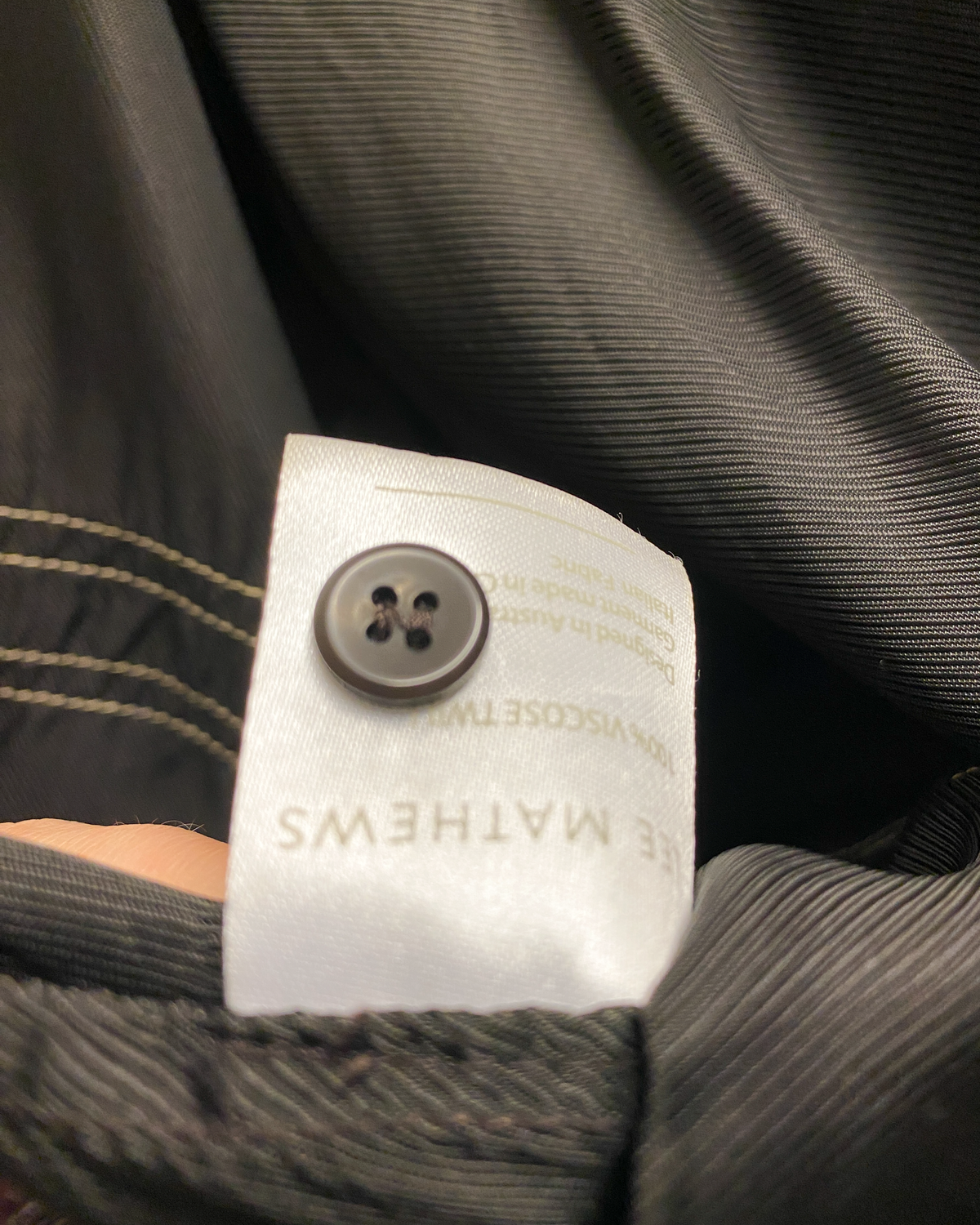 Size 2 (M) | Lee Matthews Satin Cuban Cut Shirt
