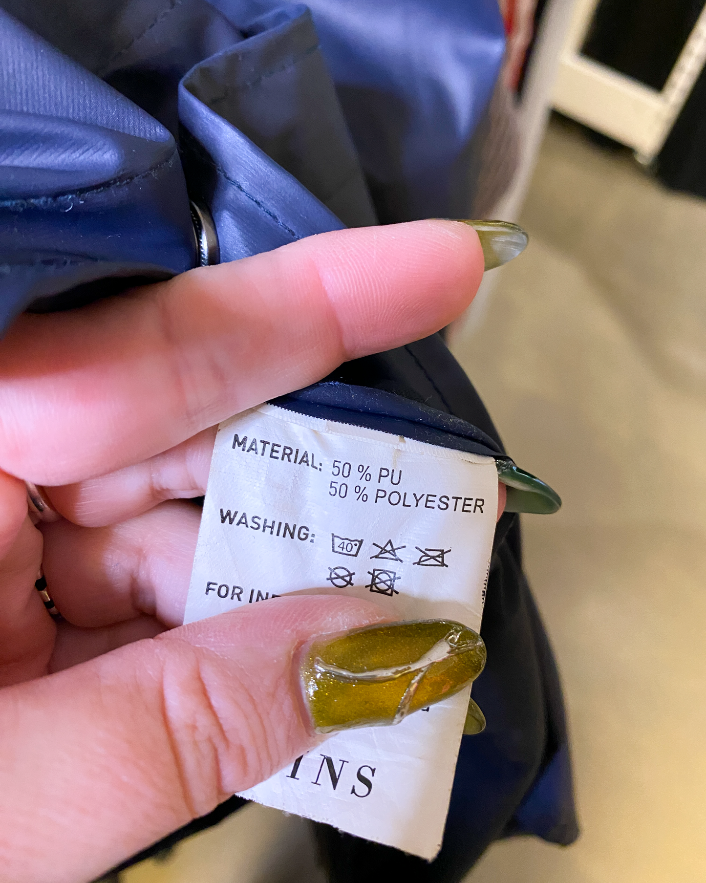 Size S/M | Rains Classic Rain Jacket