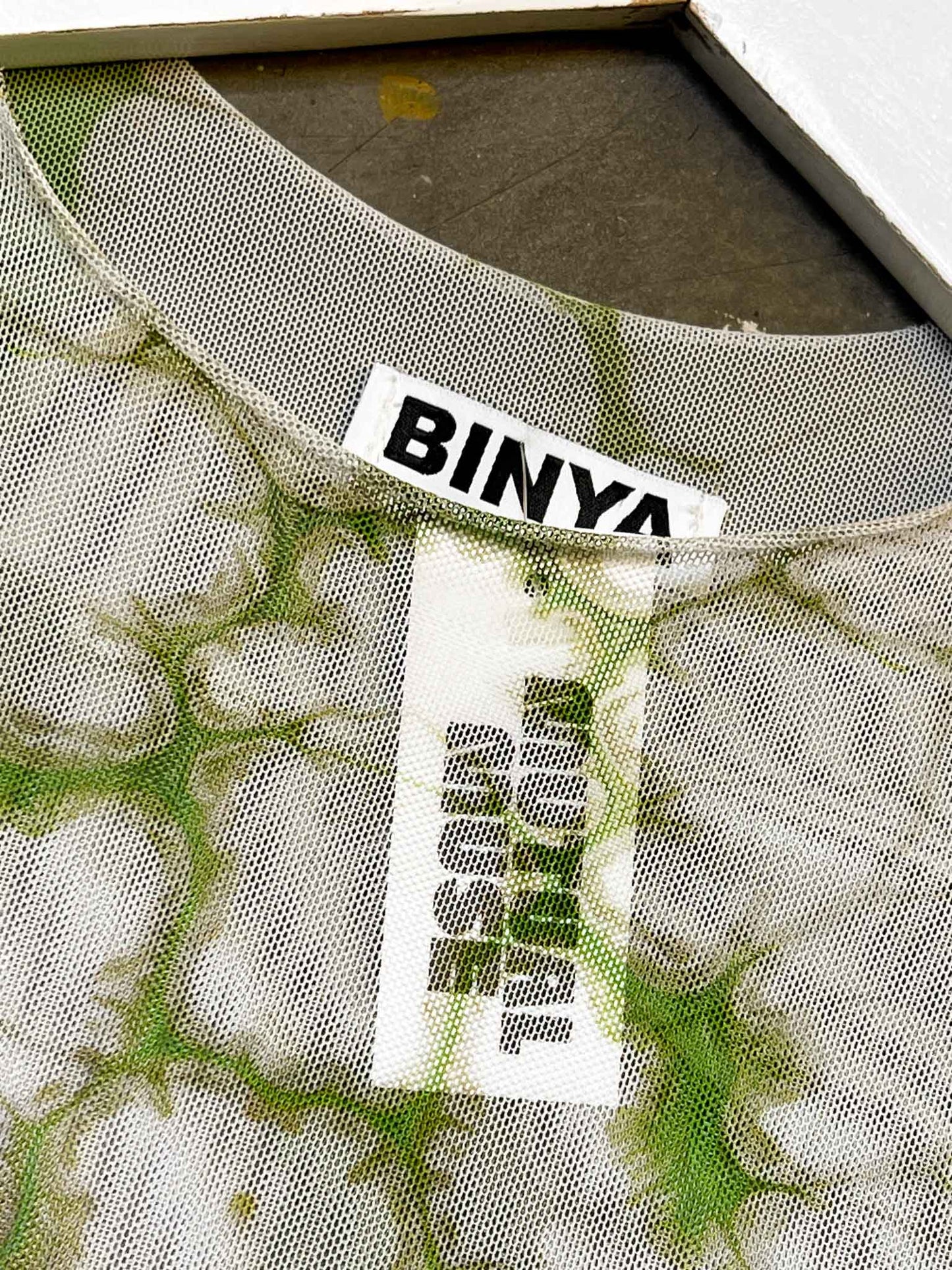 Size L | Binya Green Marble Mesh Long-Sleeve Top