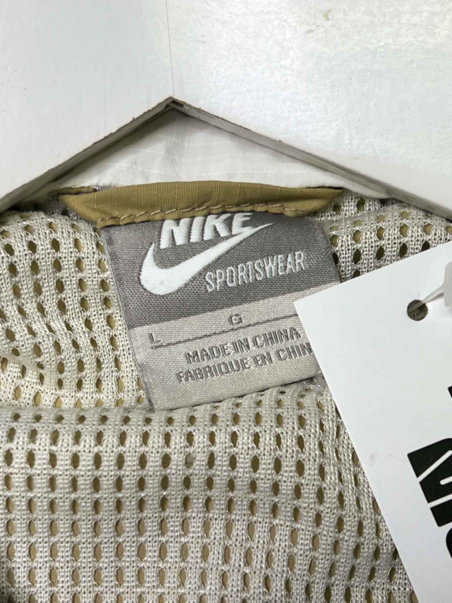 Size M | Nike Nylon Hooded Zip-Up Jacket