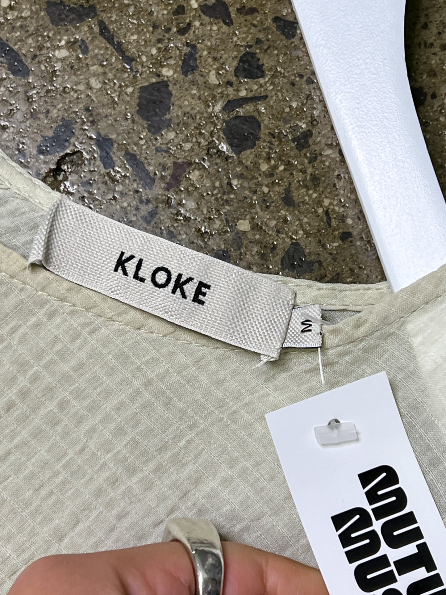 Size M | Kloke Sage Seersucker Tiered Midi Dres