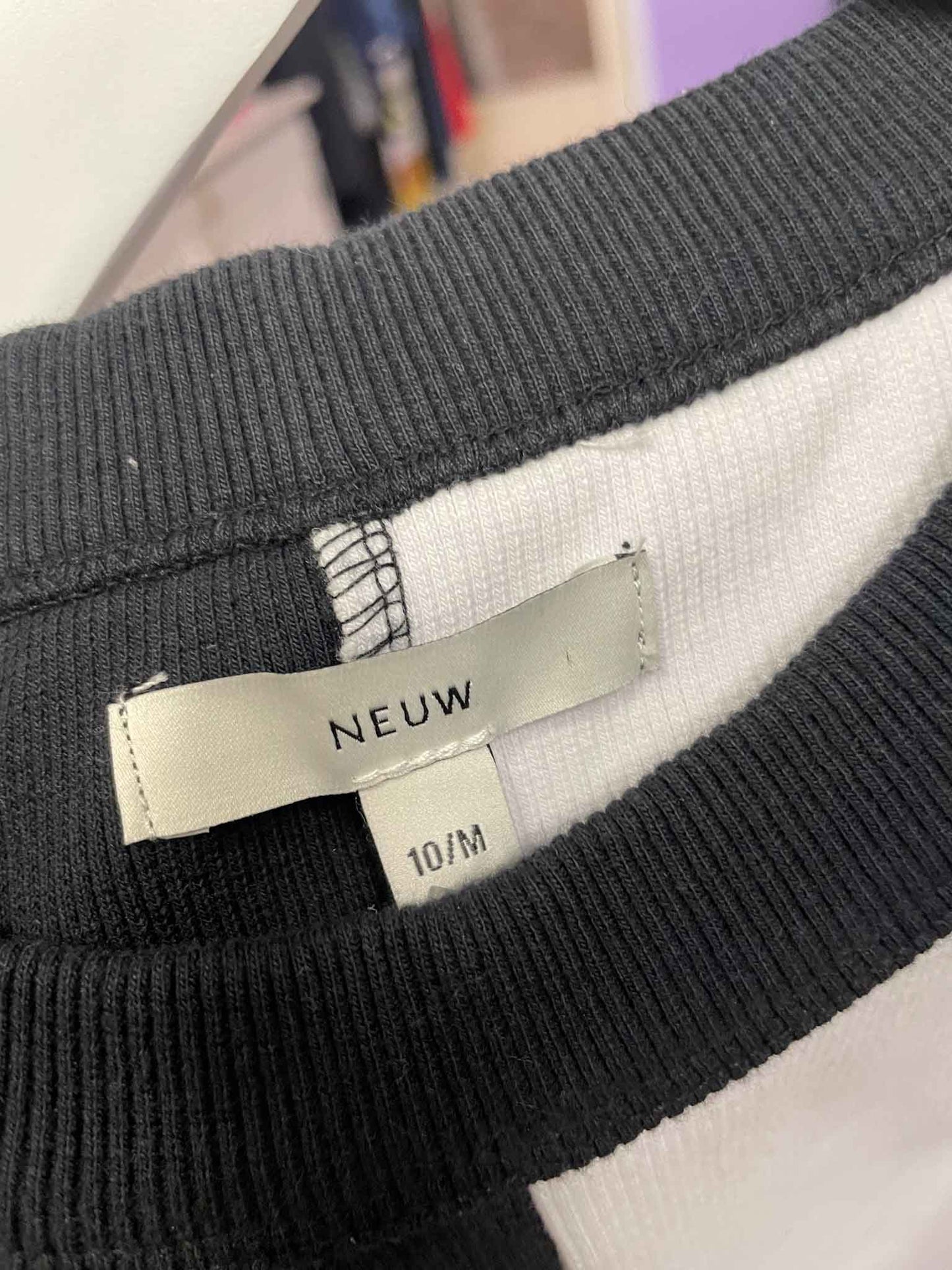 Size M | Neuw Ribbed Singlet