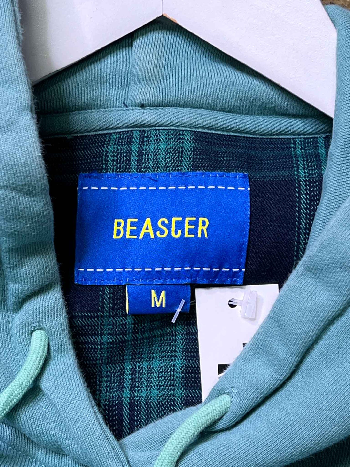 Size M | Beaster Unisex Plaid Hooded Jumper