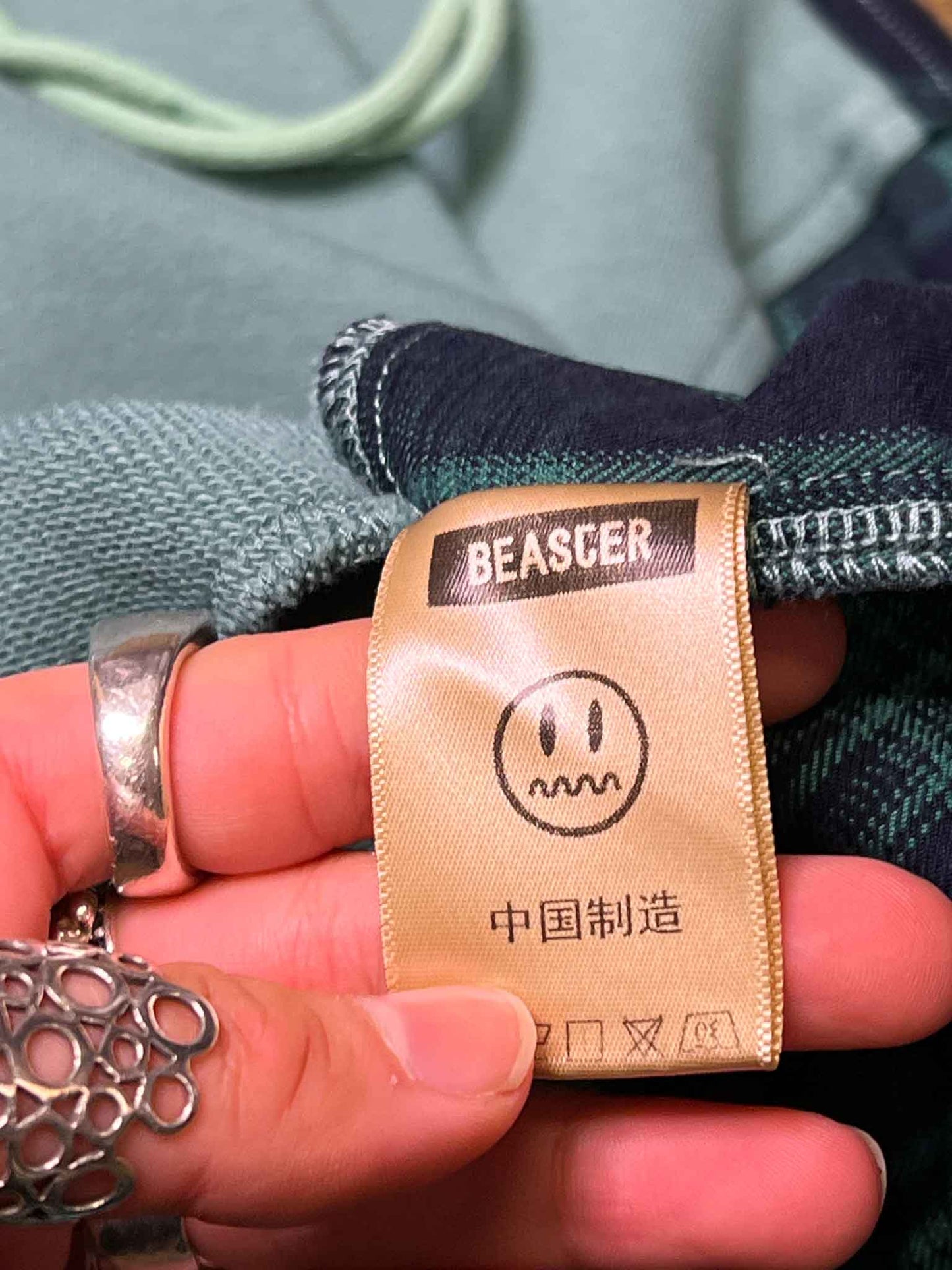 Size M | Beaster Unisex Plaid Hooded Jumper