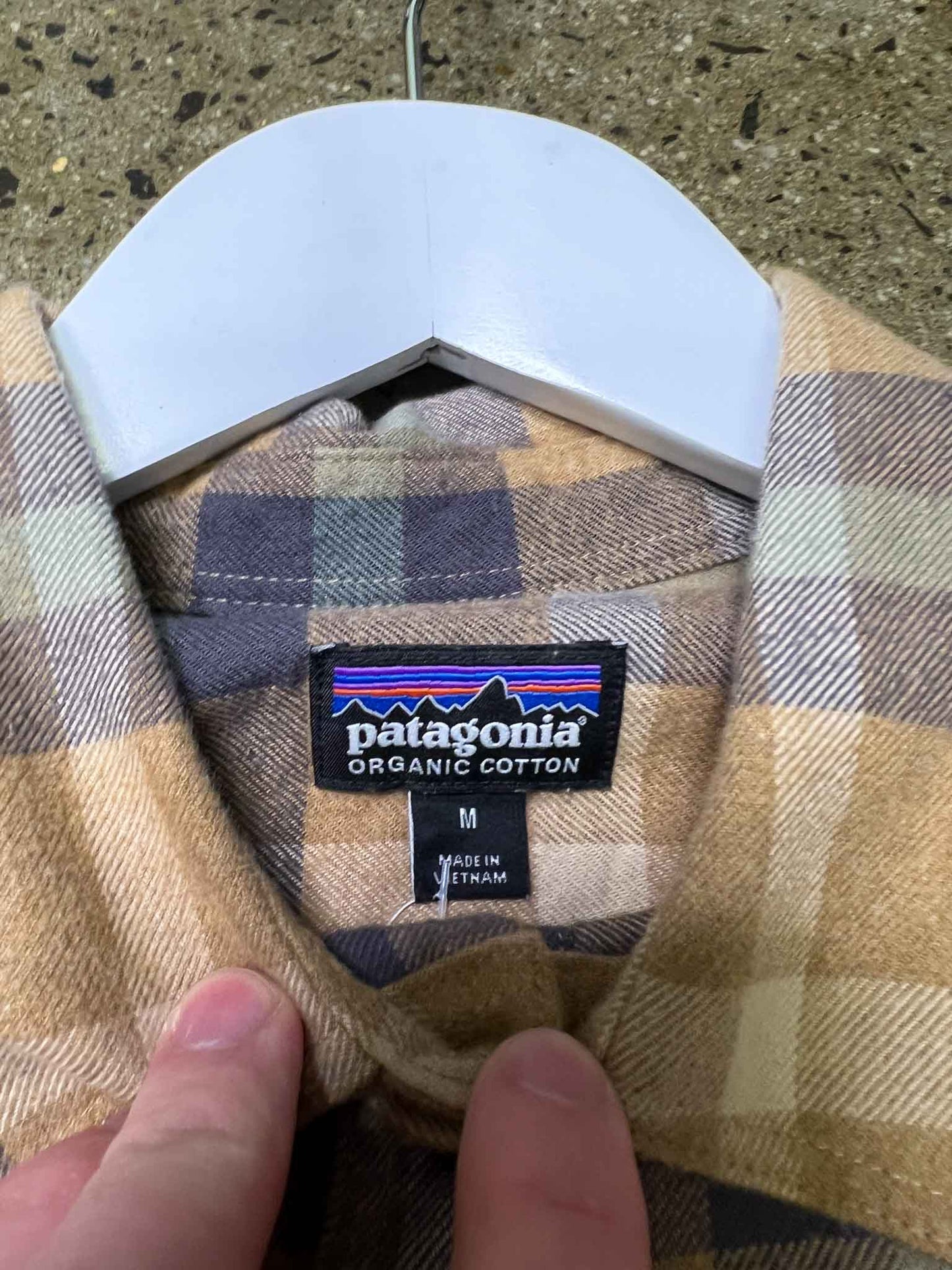 Size M | Patagonia Flannel Shirt