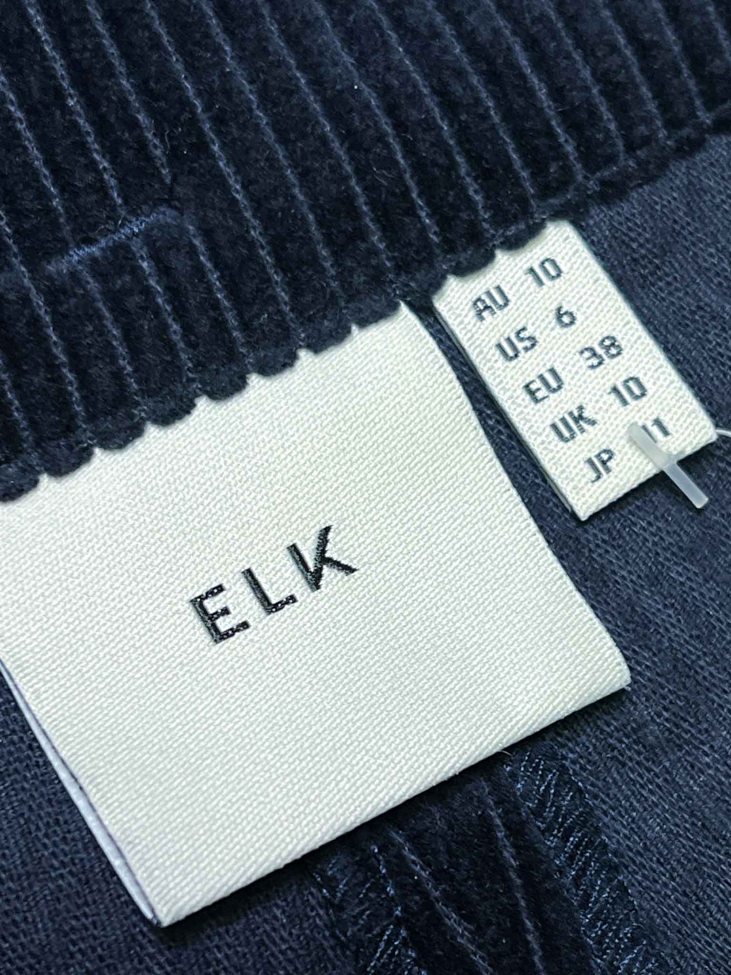 Size 10 | Elk Cropped Corduroy Pants