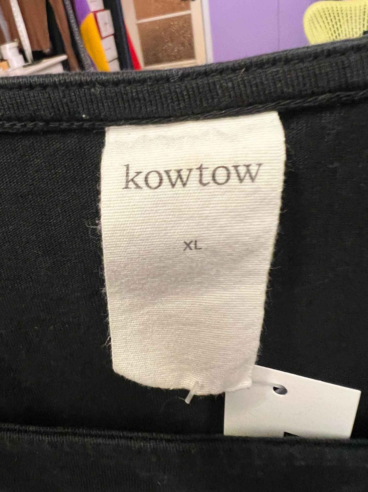 Size XL | Kowtow Low Neck T-shirt