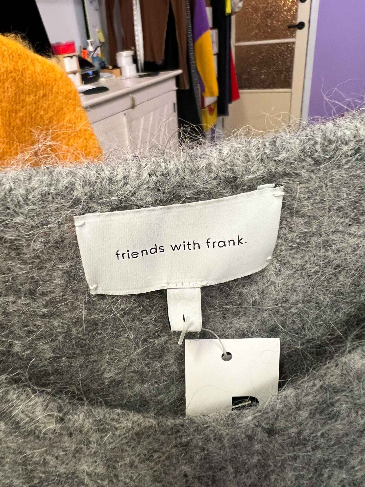 Size L | Friends with Frank The Alexandra V-Neck Jumper