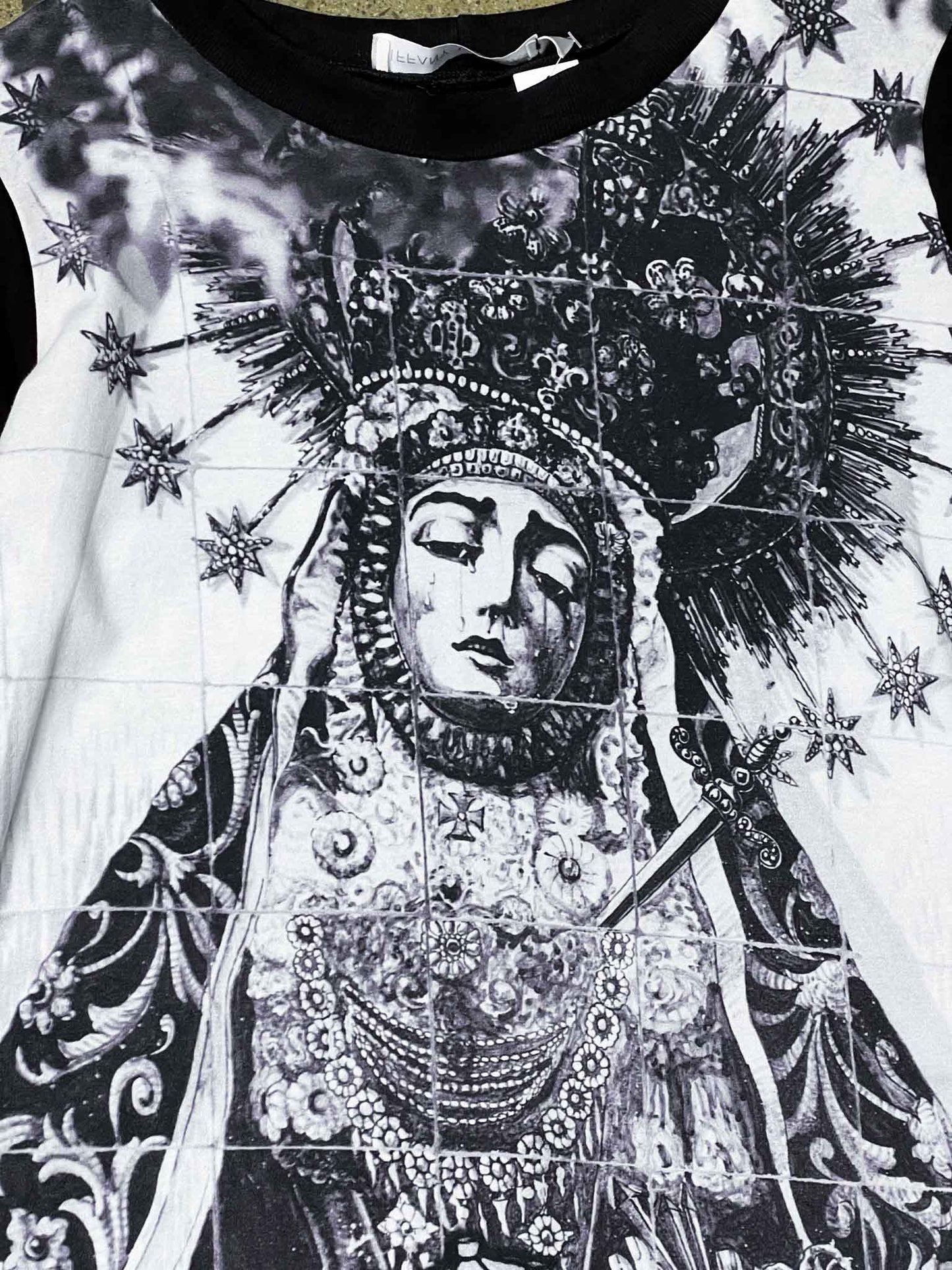 Size XL | Tiffany Treloar Mary Graphic Dress