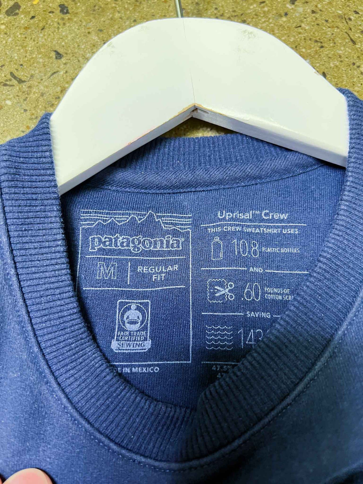 Size M | Patagonia Logo Crewneck Jumper