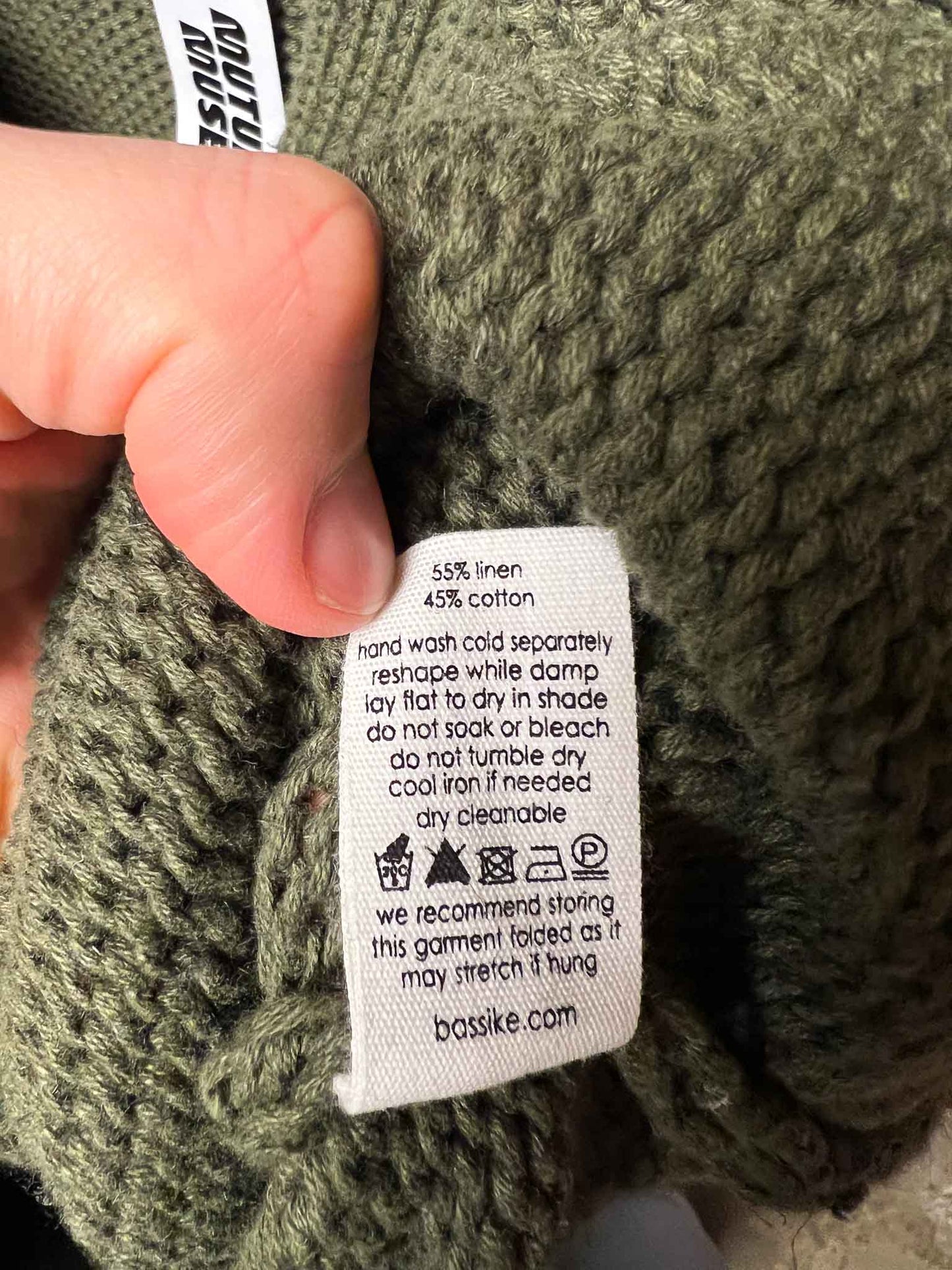 Size 3 (L) | Bassike Relaxed Fit V-Neck Jumper
