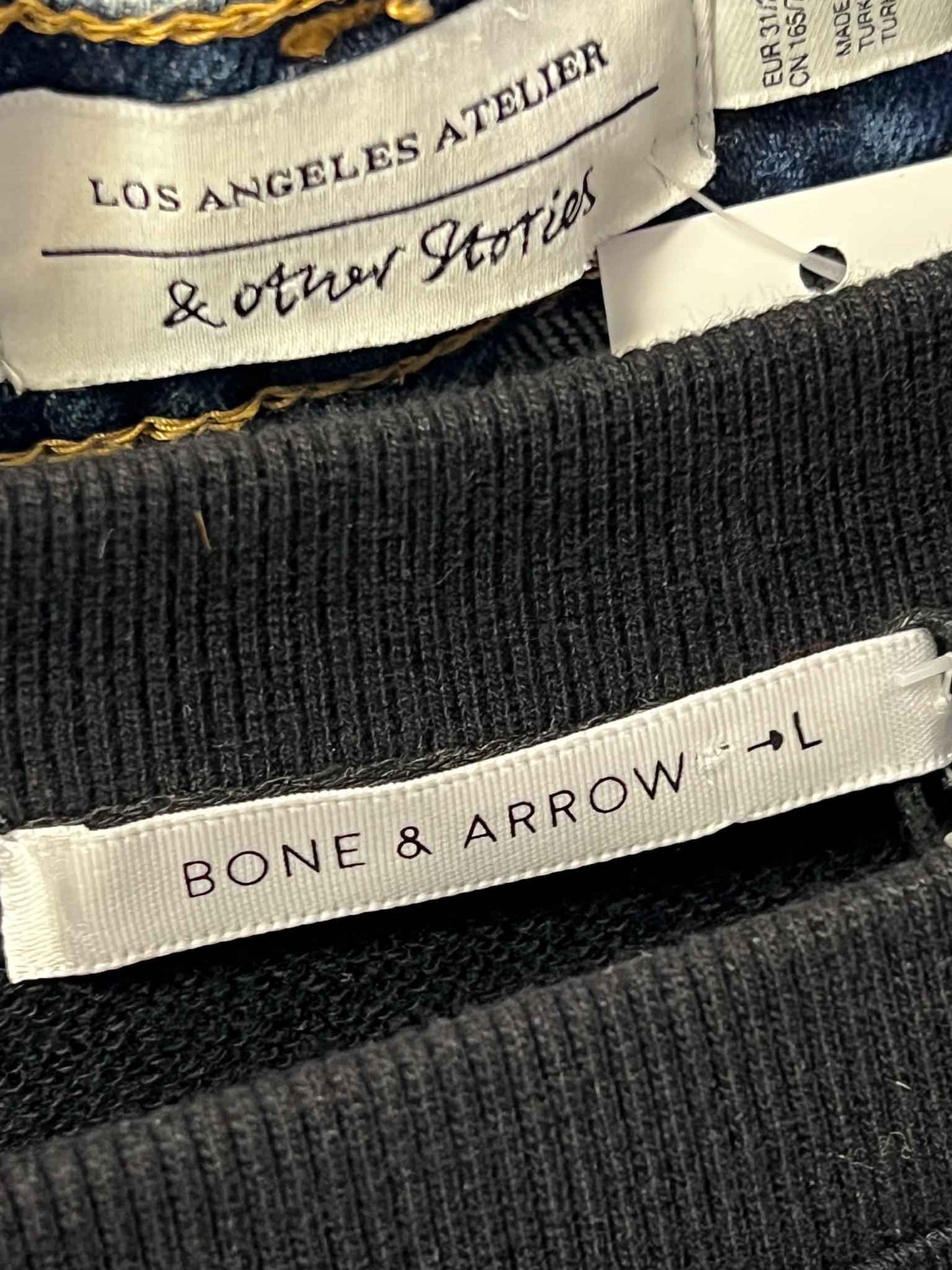 Size L | Bone & Arrow Cropped Fit Jumper