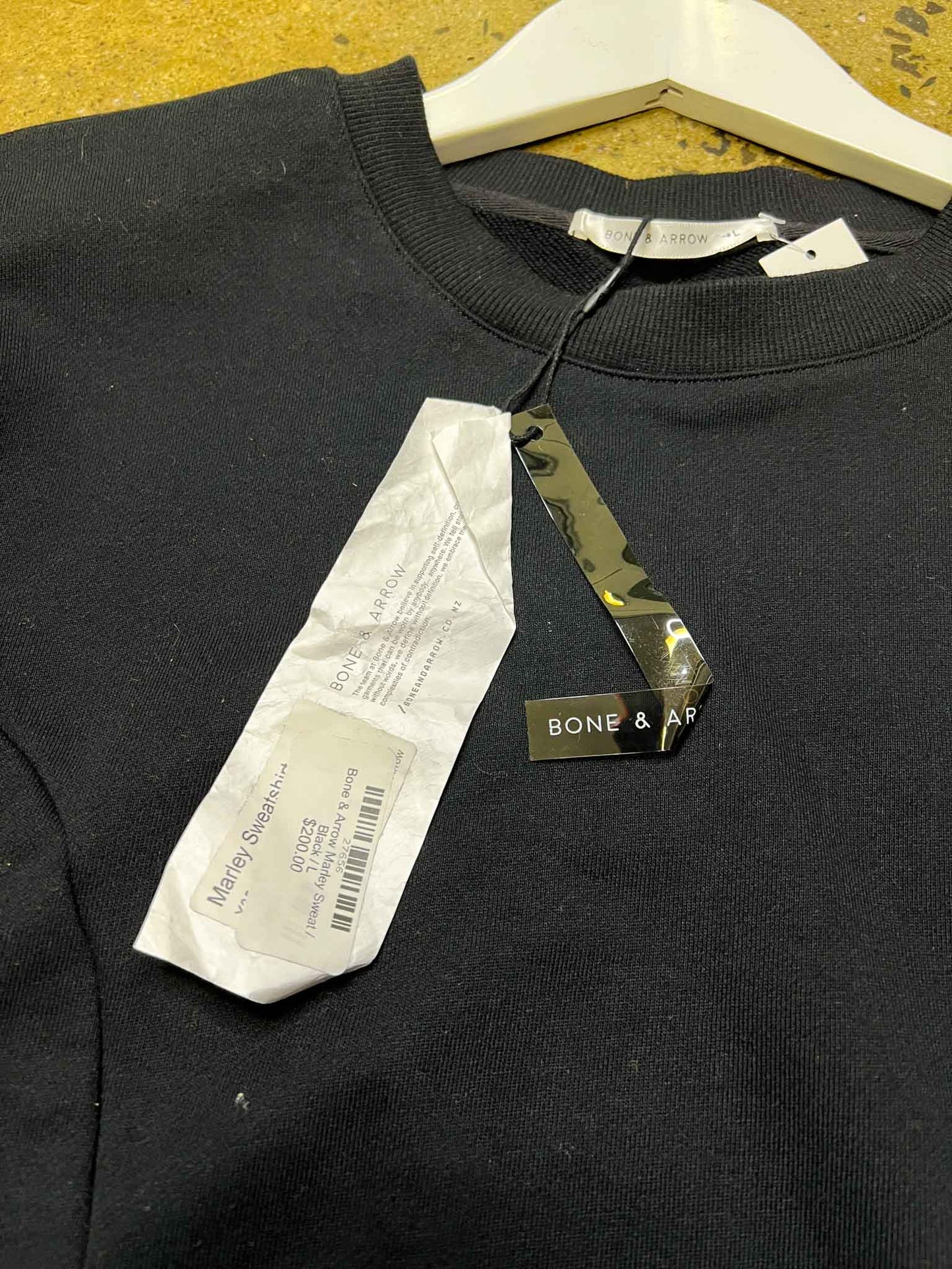 Size L | Bone & Arrow Cropped Fit Jumper
