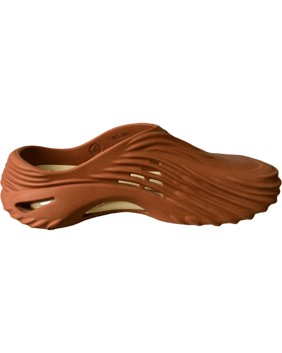 Size 43.5 | Crocs Echo Wave Clogs