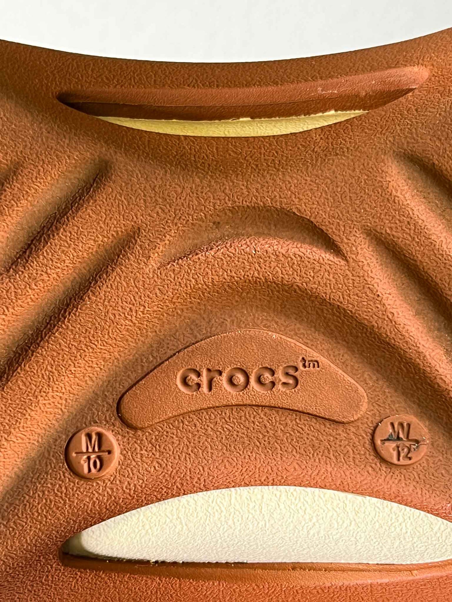 Size 43.5 | Crocs Echo Wave Clogs