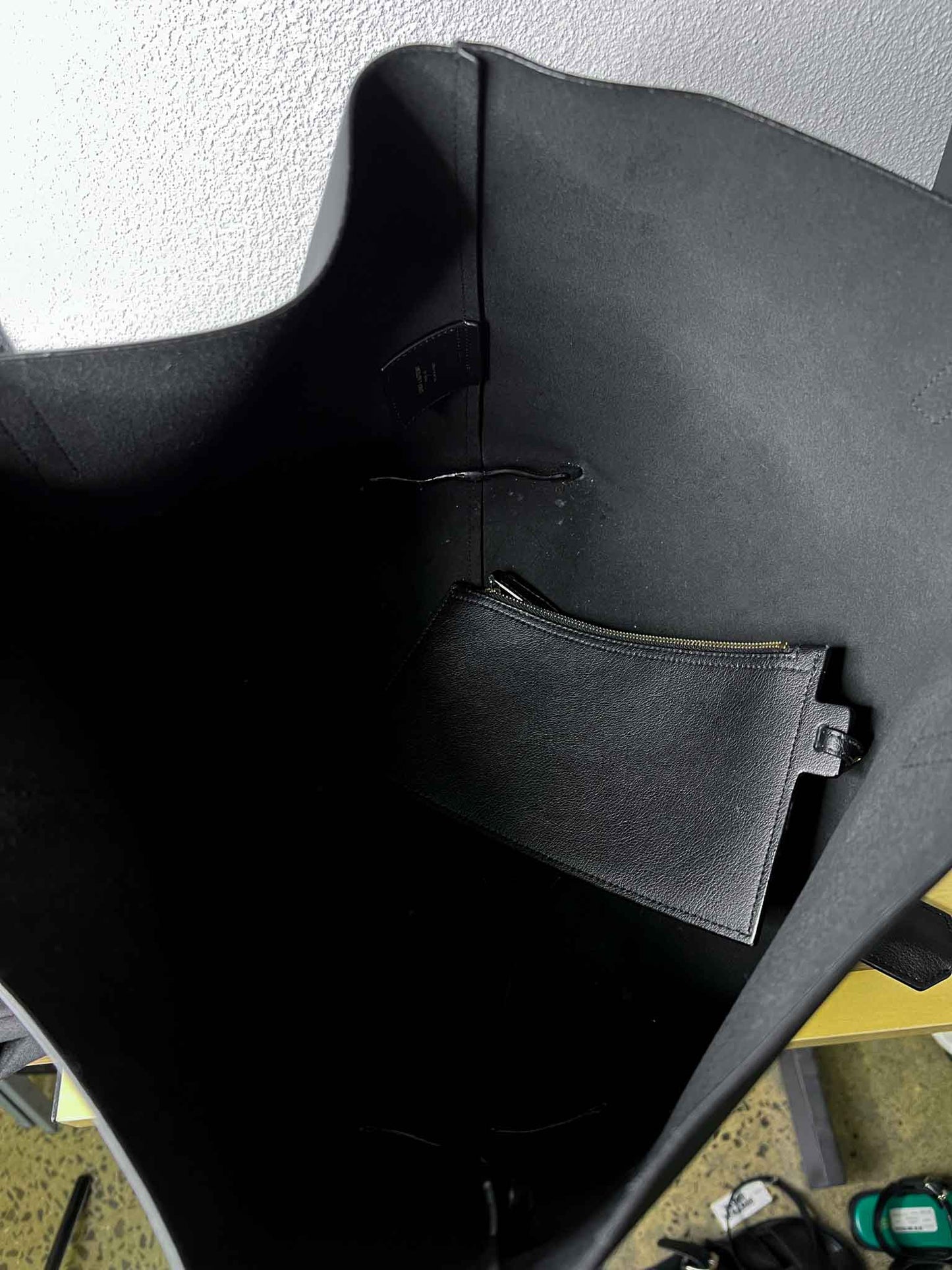 Saint Laurent Leather Shopping Tote Bag