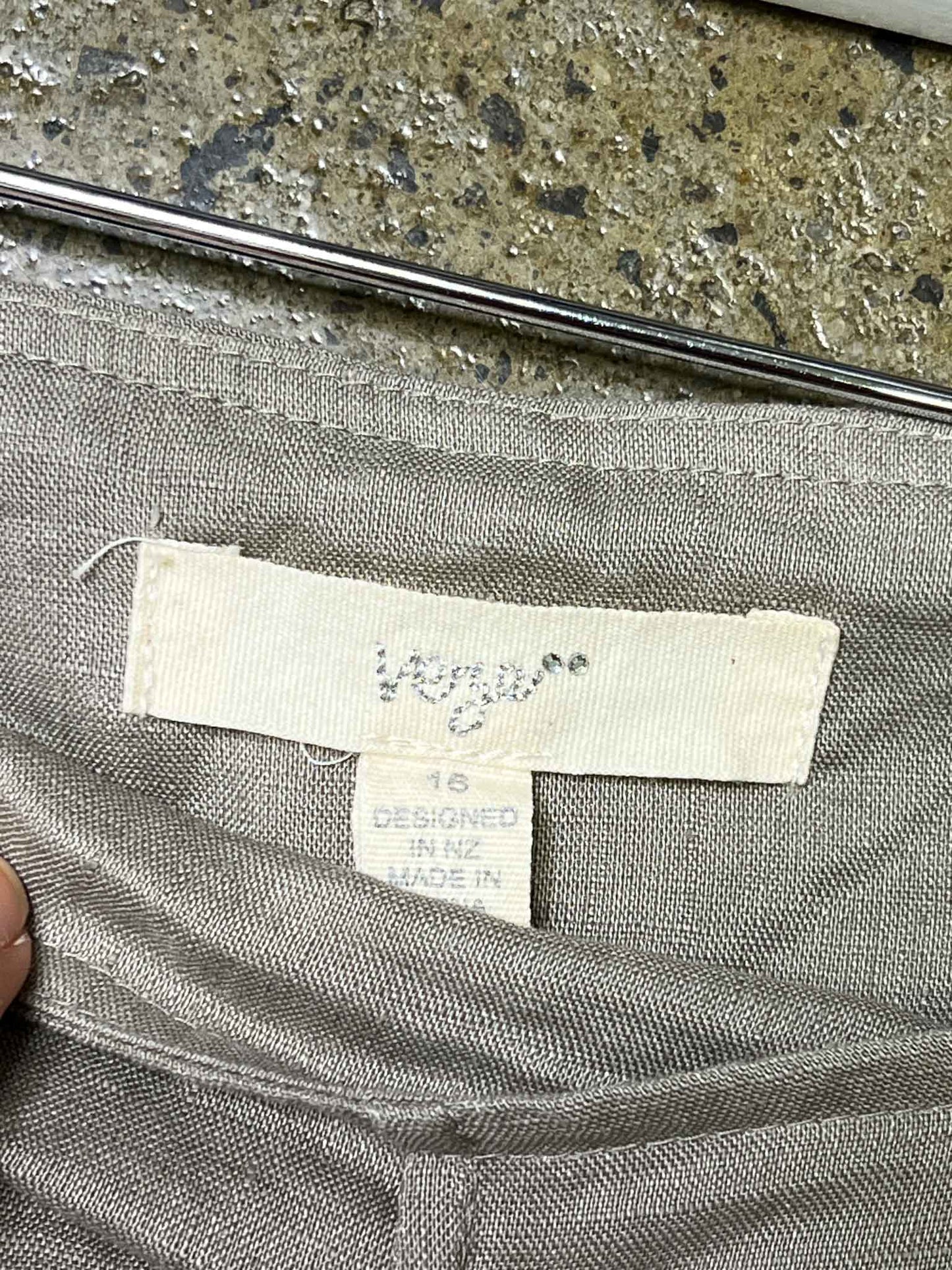 Size 16 (XXL) | Verge Grey Cargo-Style Midi Skirt