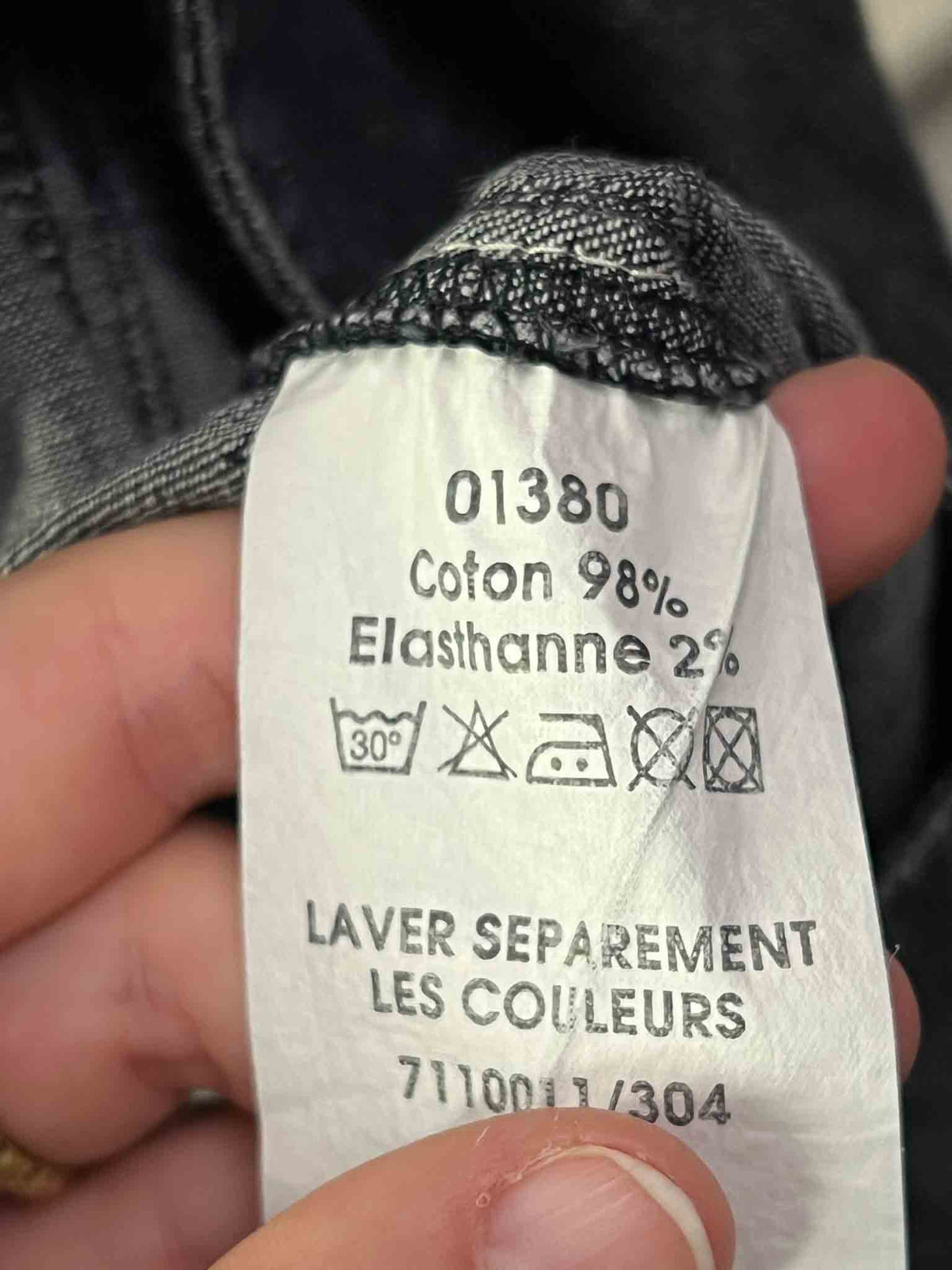 Size 26" (IT 40) | Patrice Breal Grey Wash Capri Jeans