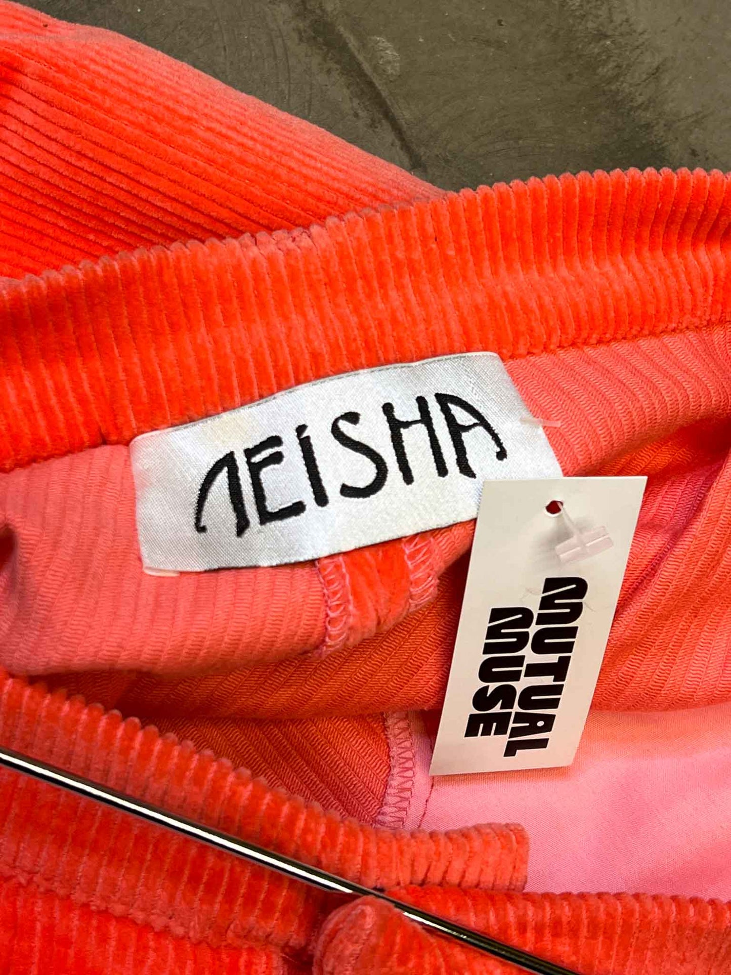 Size XXL | Neisha Pink Corduroy Pants