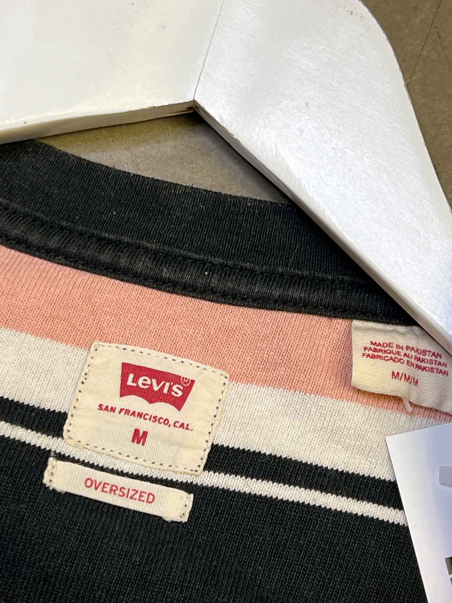 Size M | Levi's Stripy Oversized Cotton T-shirt