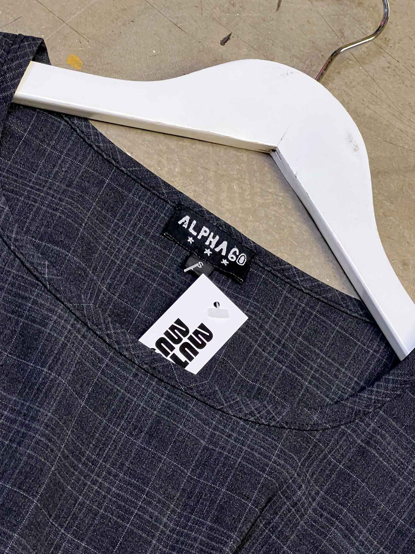 Size S | Alpha60 Dark Plaid Top