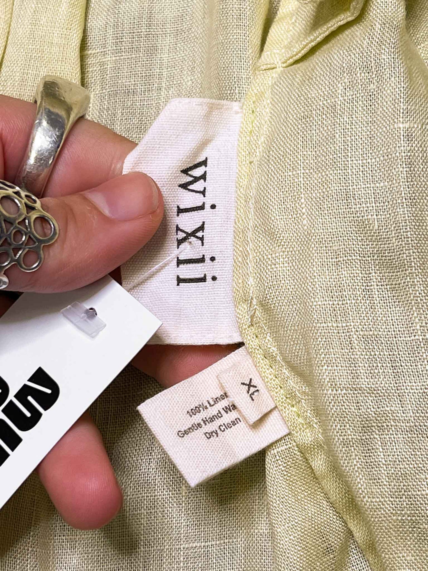 Size XL | Wixii Linen Pleated Mini Skirt