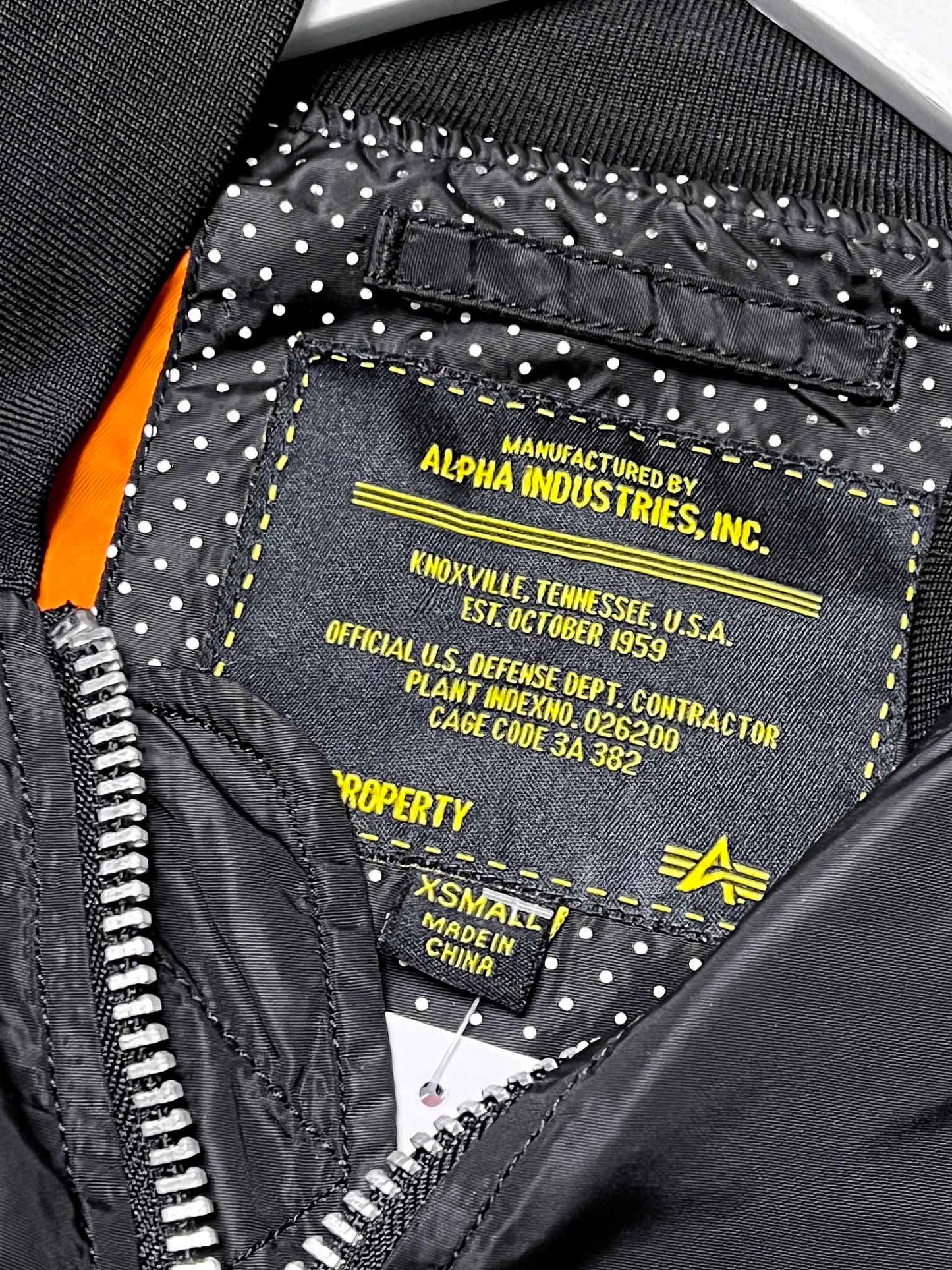 Size XS | Alpha Industries Cropped Bomber Jacket