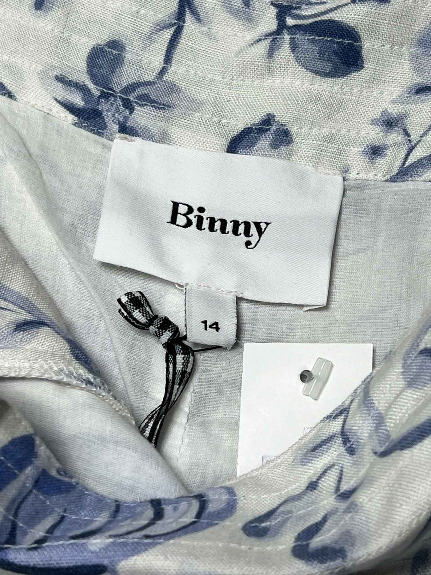Size 14 | Binny Vase Mini Shorts