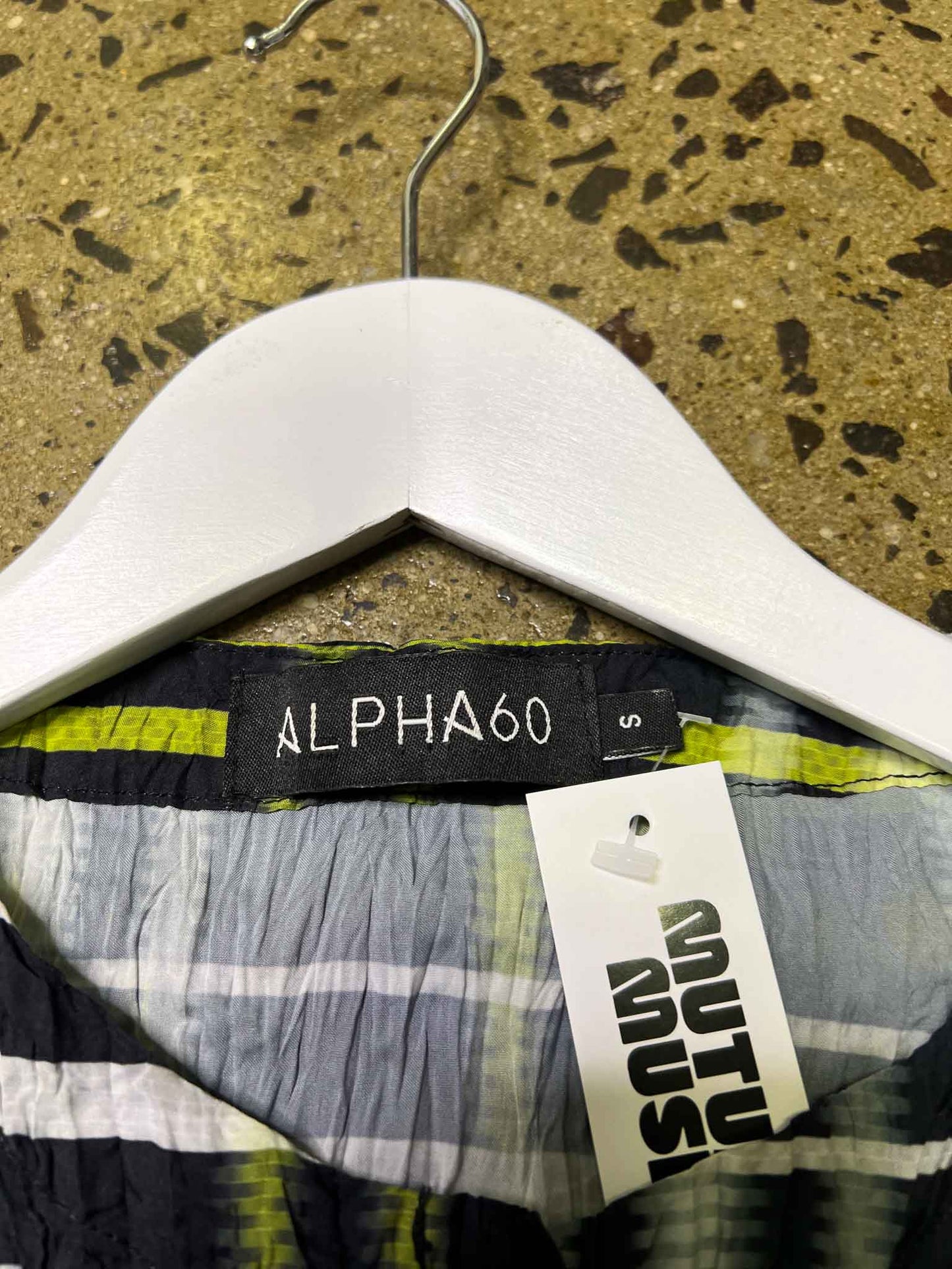 Size S | Alpha60 Crinkle Top