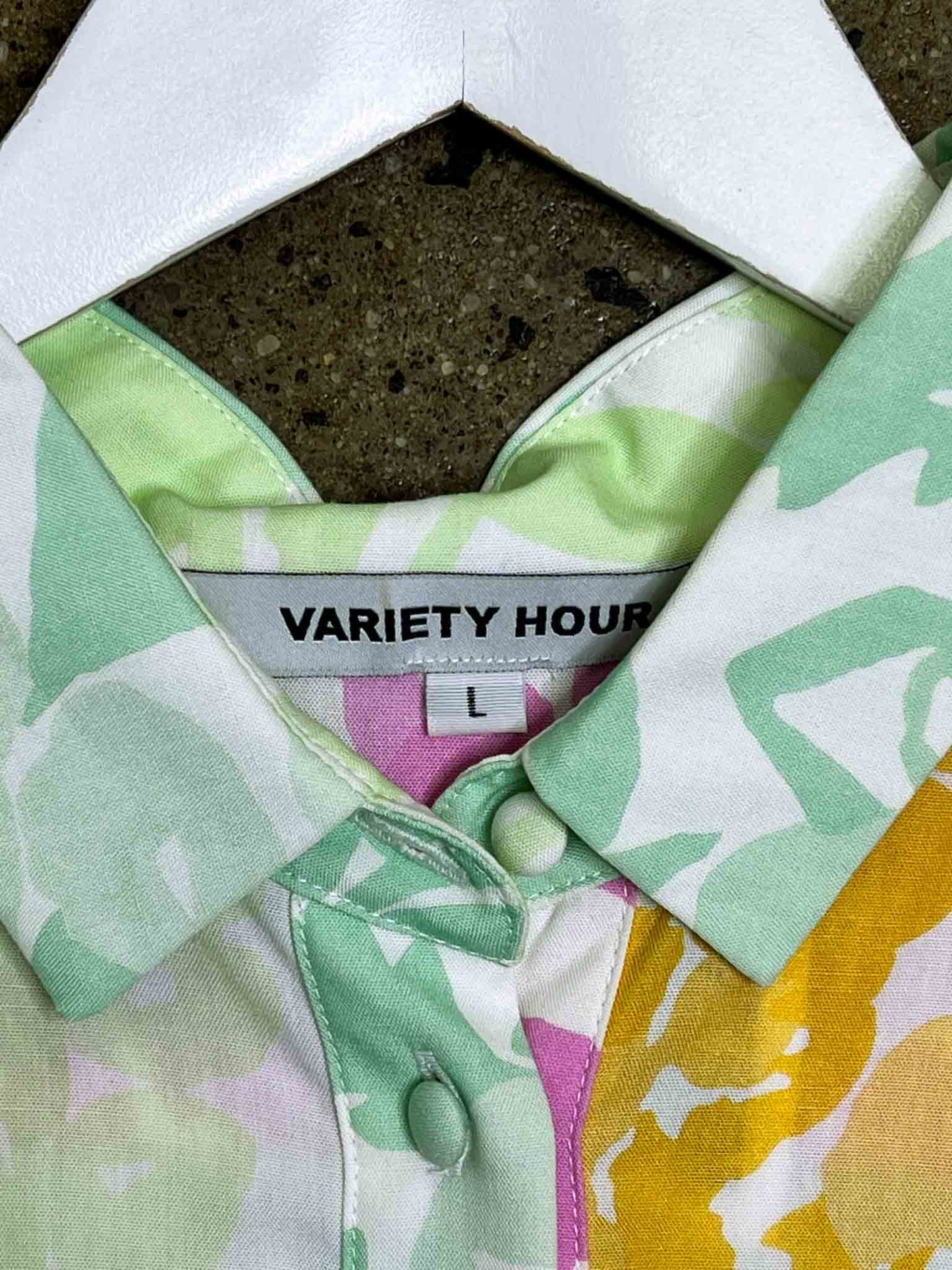 Size L | Variety Hour Floral Print Shirt