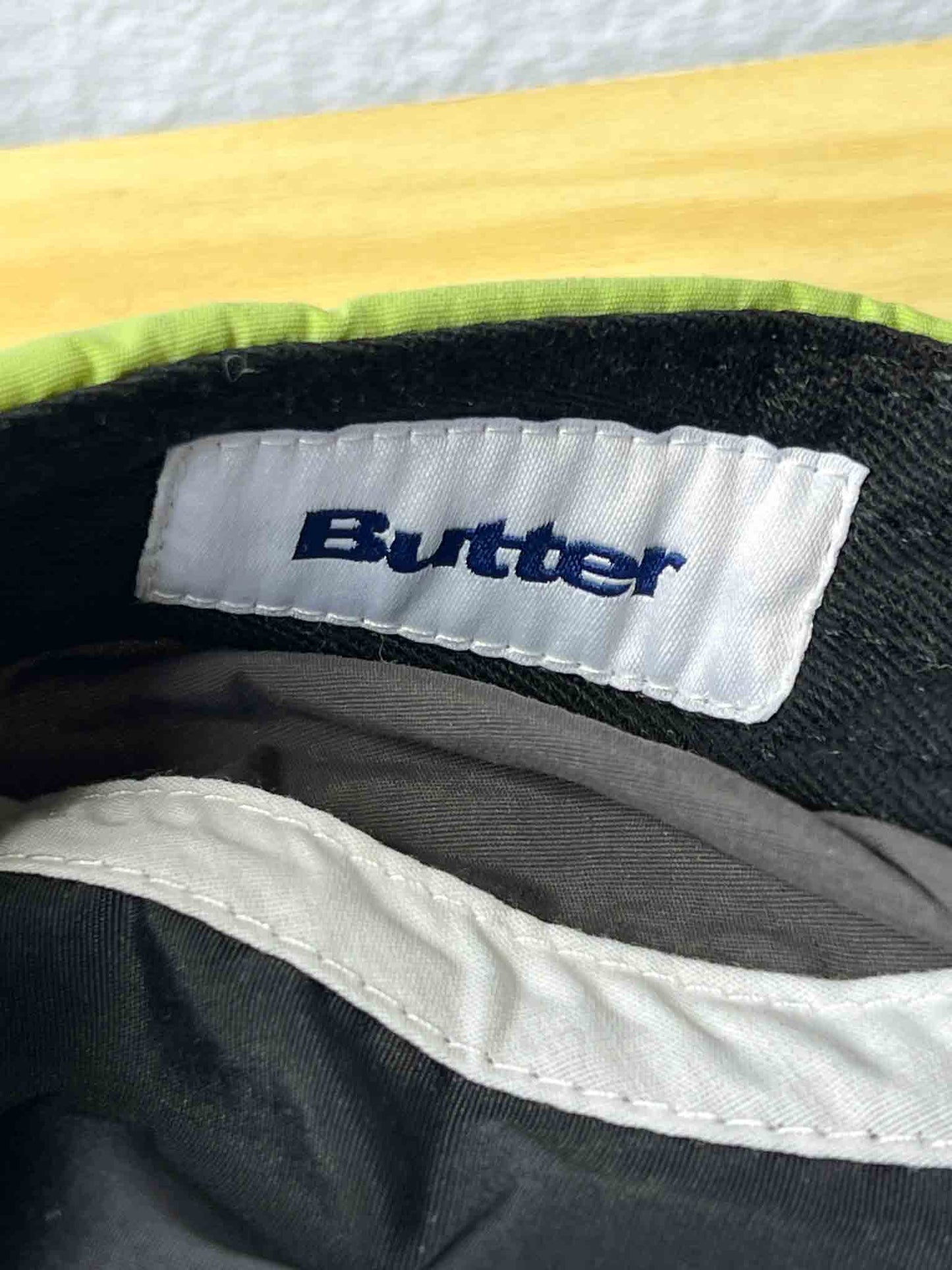 Butter Stream 4 Panel Black/Pistachio Cap