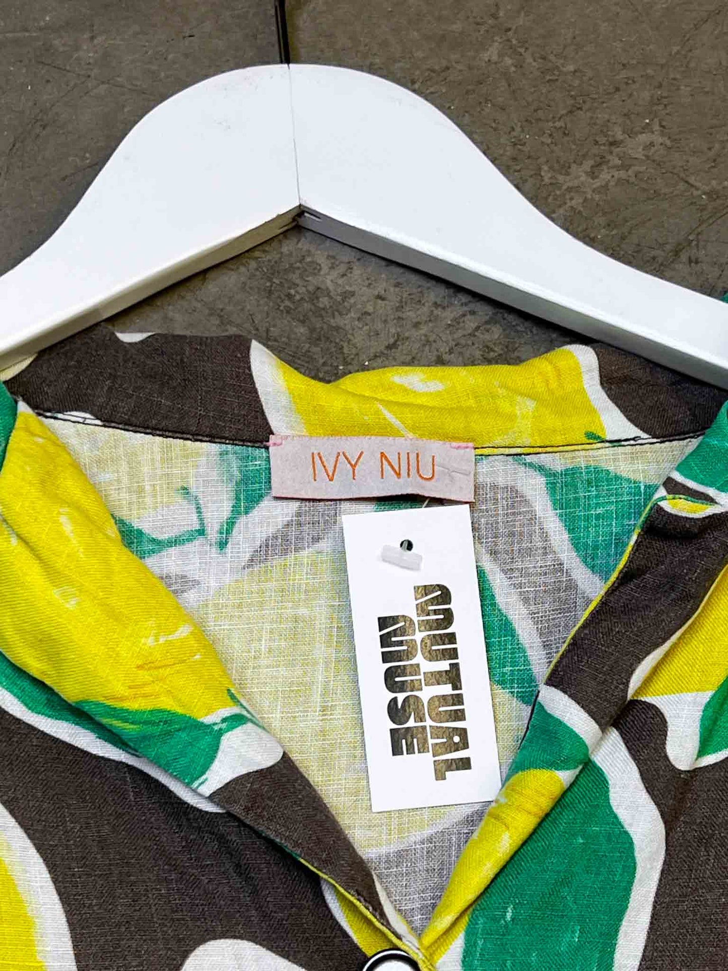 Size L | Ivy Niu Lemon Linen Short Sleeve Shirt