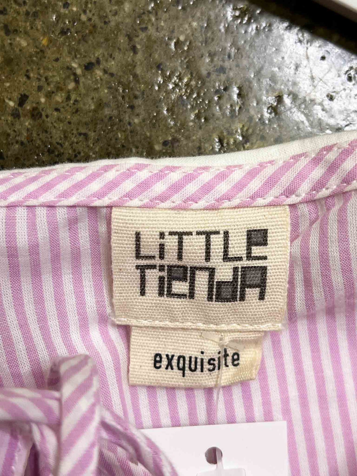 Size Exquisite (18-22) | Little Tienda Ruffled Collar Top