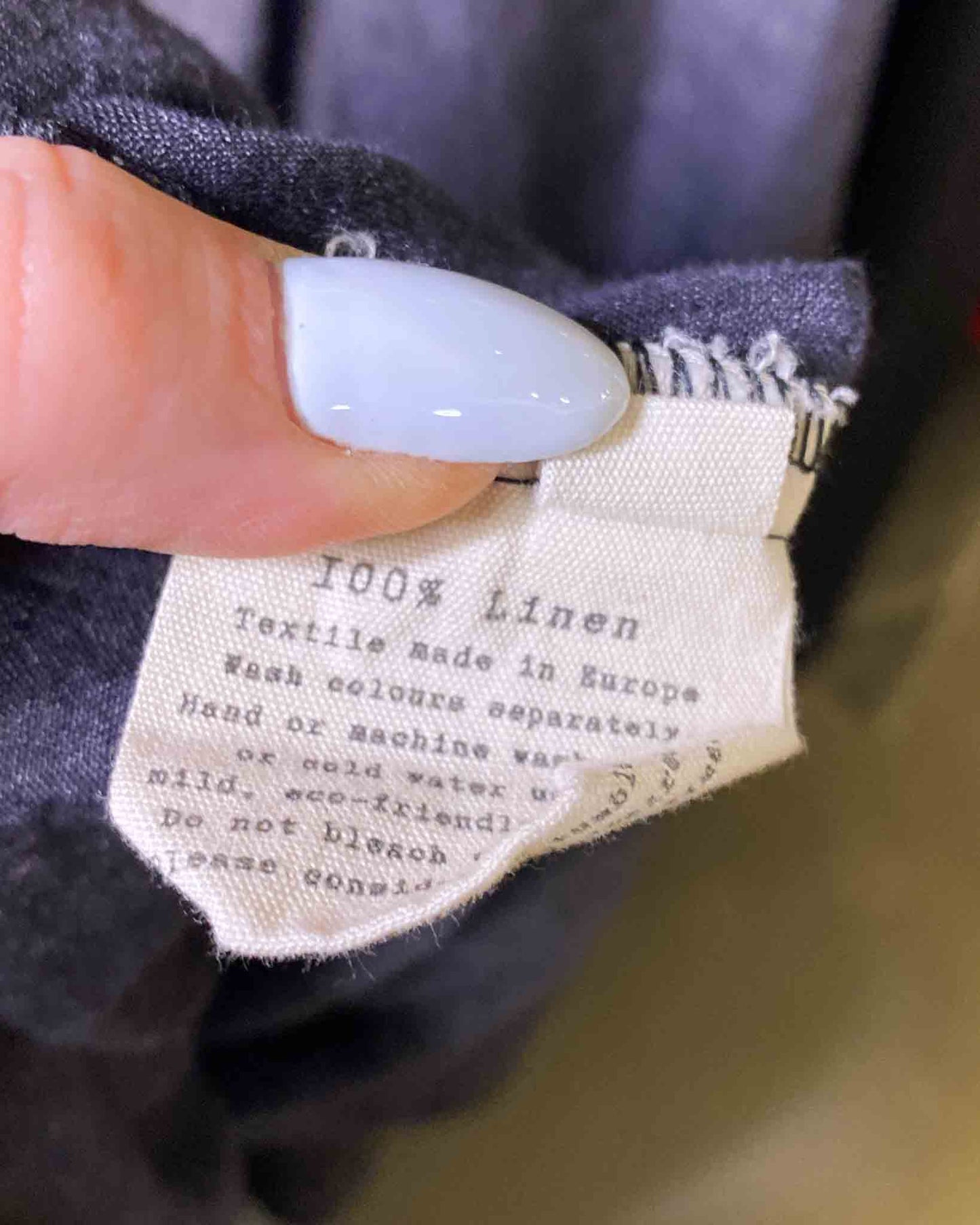Size XS/S | Manteau Noir Linen Midi Dress